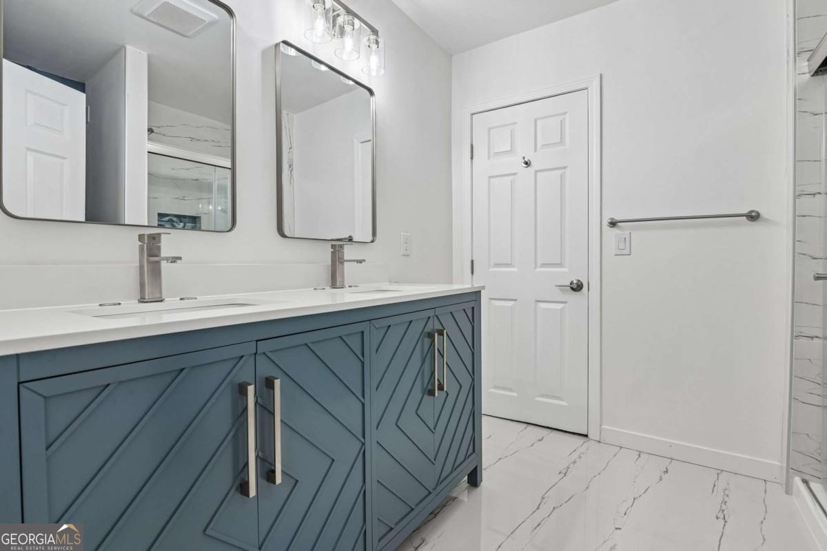 2272 Vistamont Drive Property Photo 29