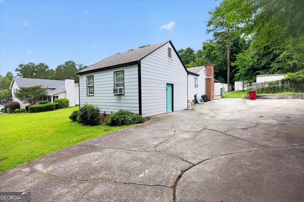 6603 Dana Drive Property Photo 4