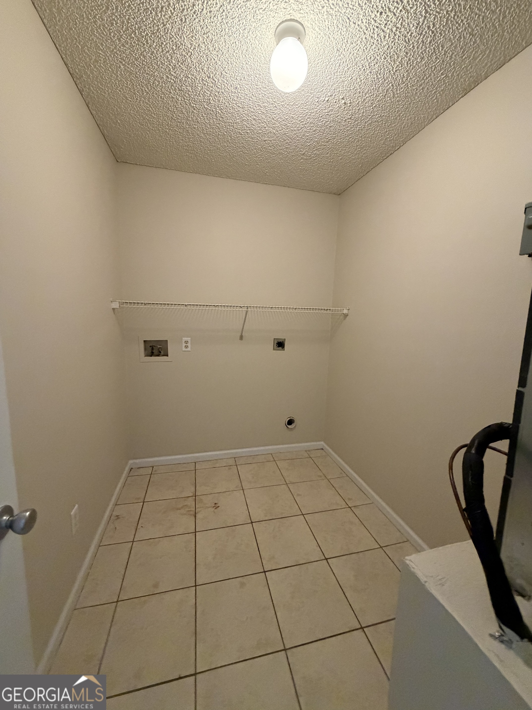 101 Talbot Court Property Photo 37