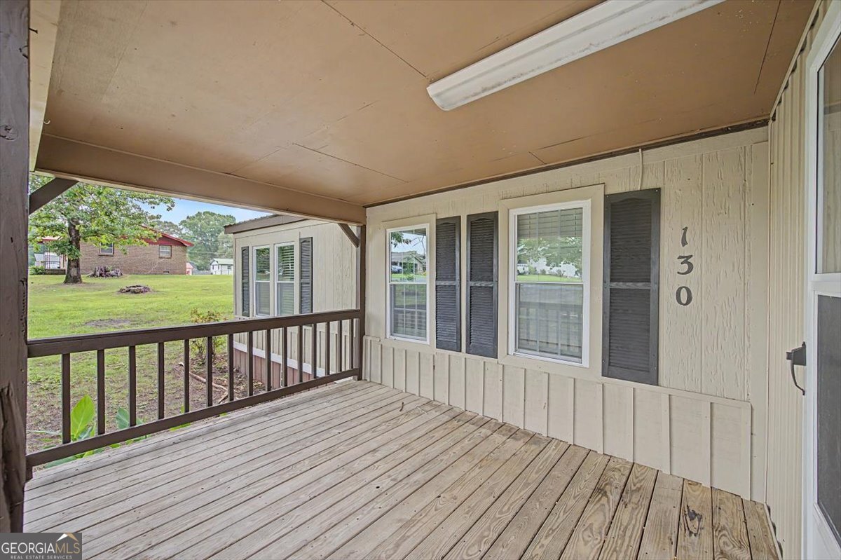130 Rlling Street Property Photo 6