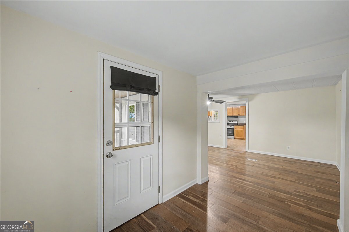 130 Rlling Street Property Photo 9