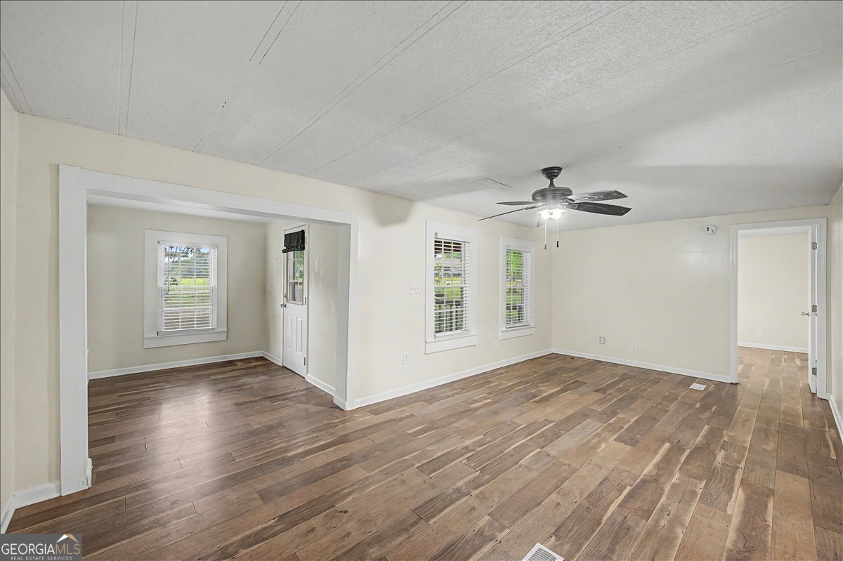 130 Rlling Street Property Photo 11