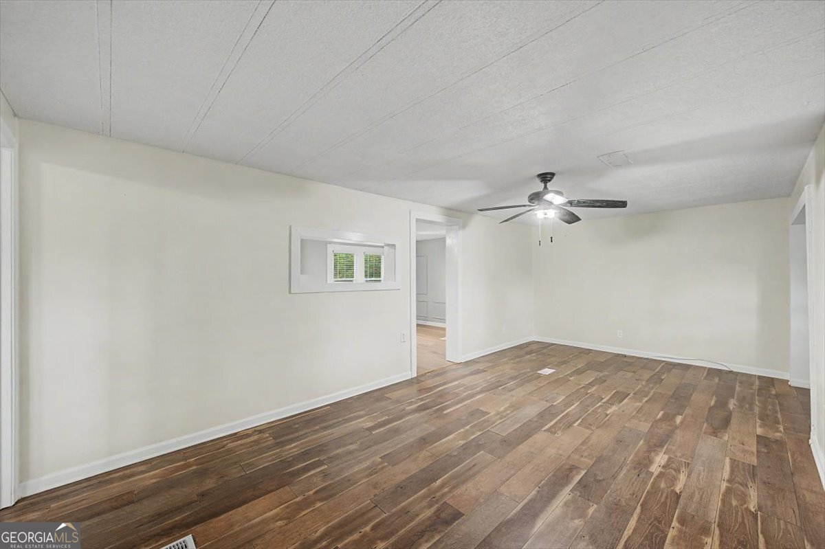 130 Rlling Street Property Photo 12