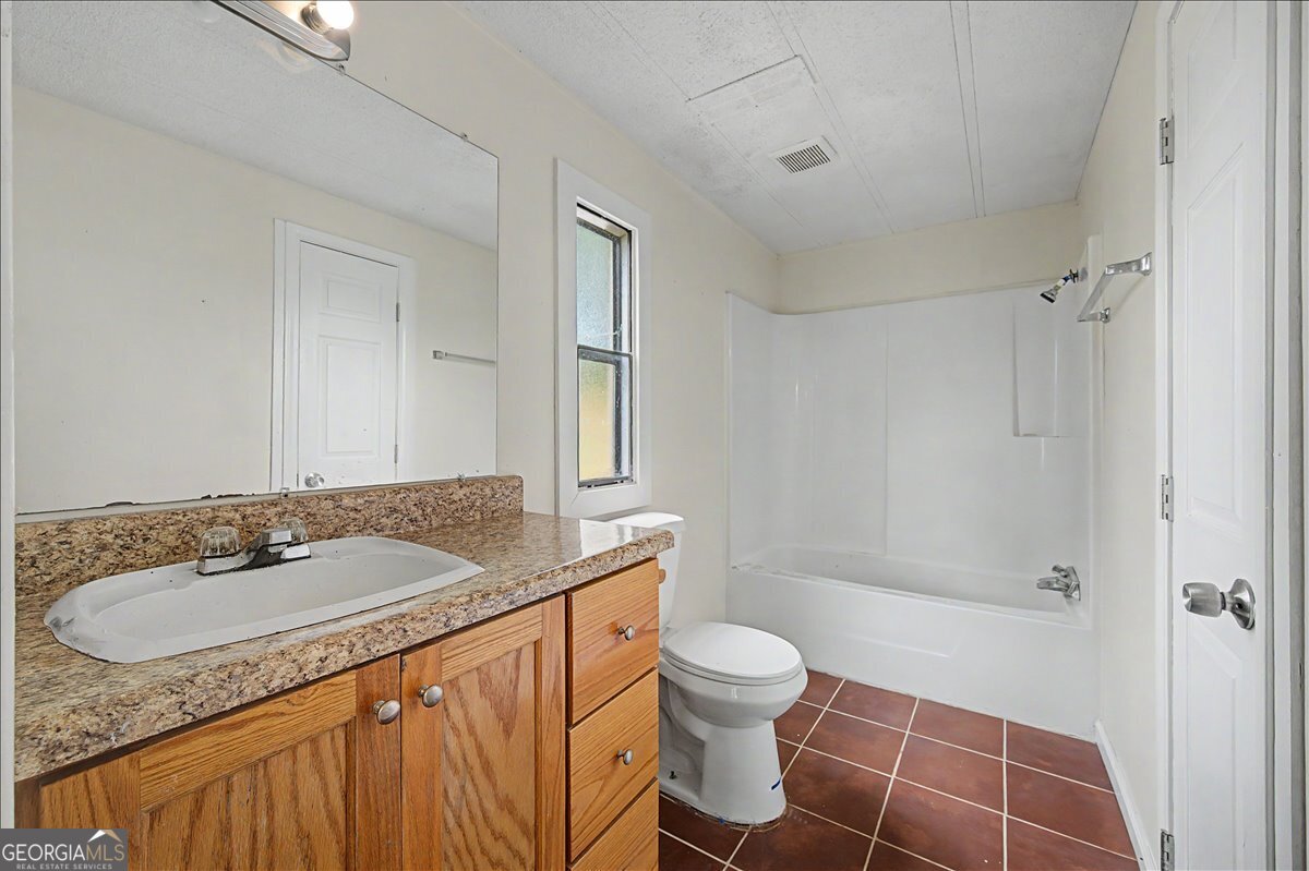 130 Rlling Street Property Photo 28