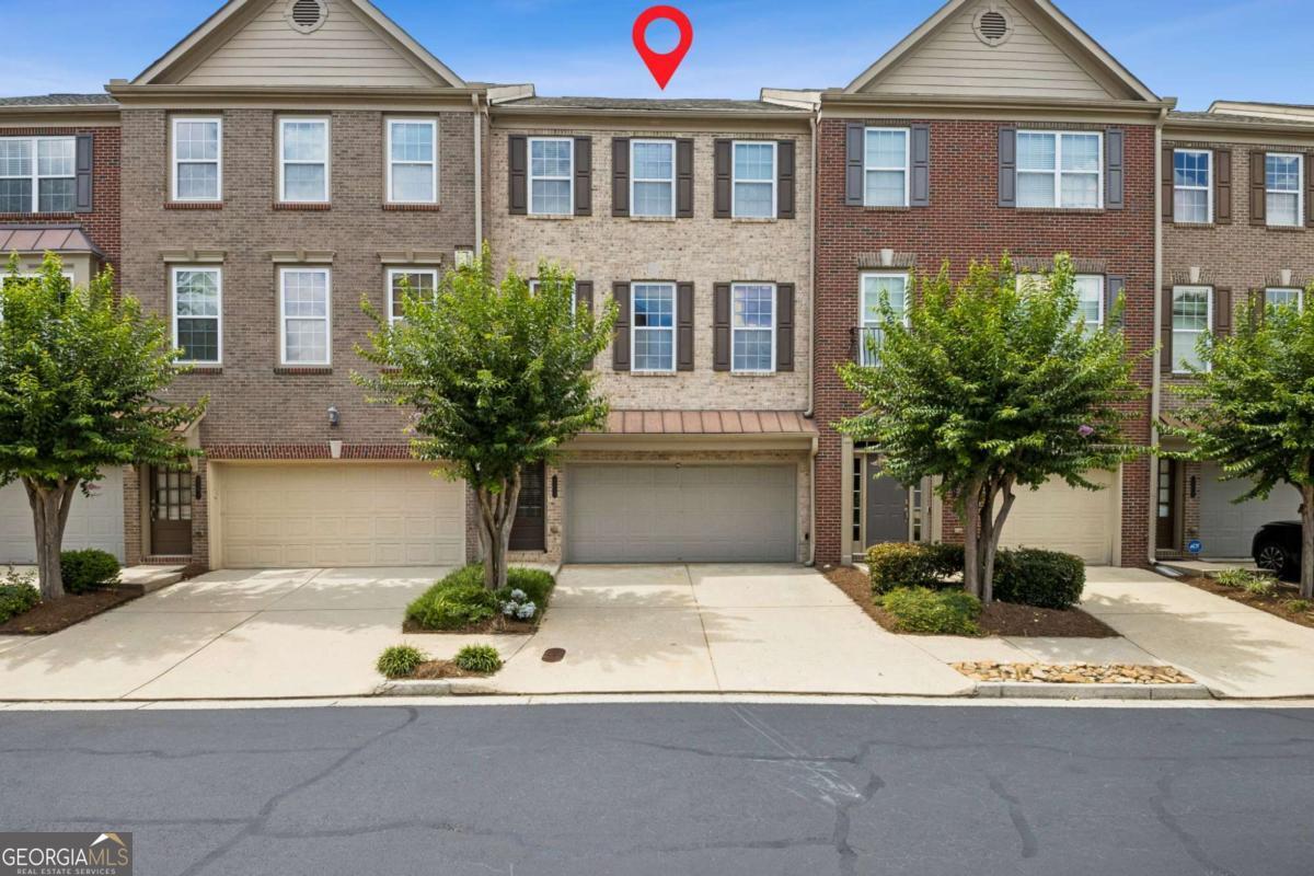 3279 Greenwood Oak Drive