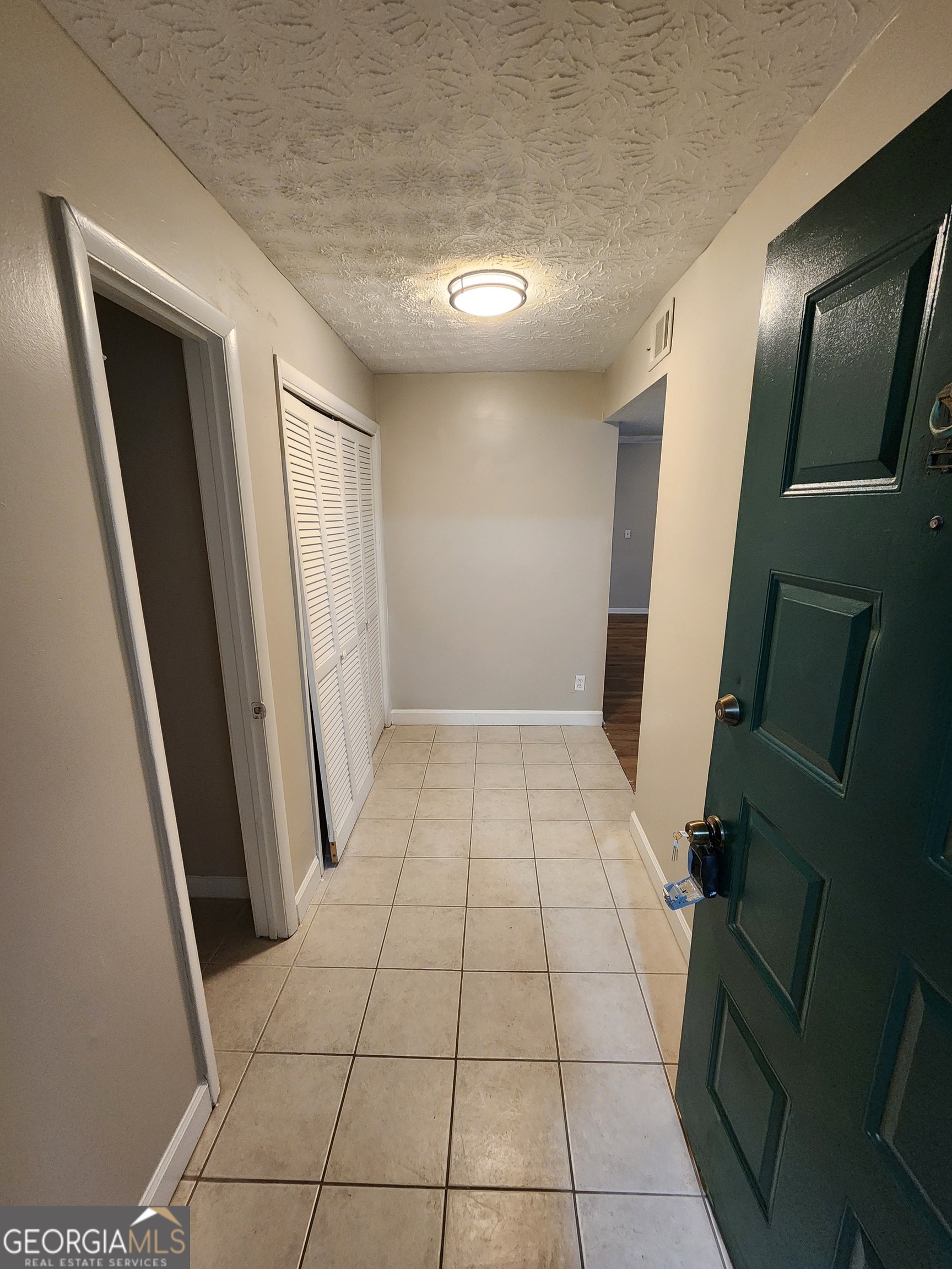 9400 Roberts Drive # D Property Photo 2