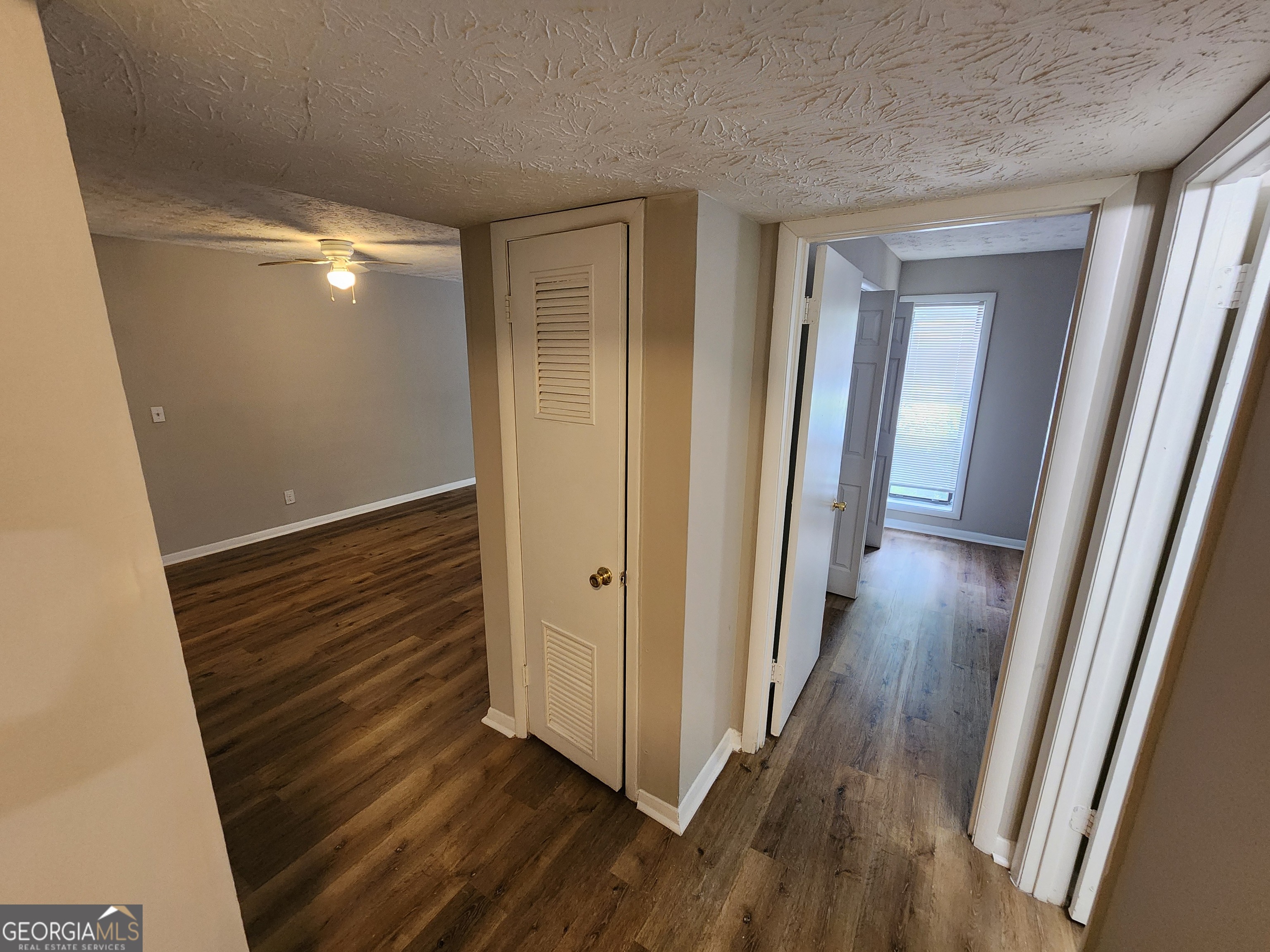 9400 Roberts Drive # D Property Photo 3