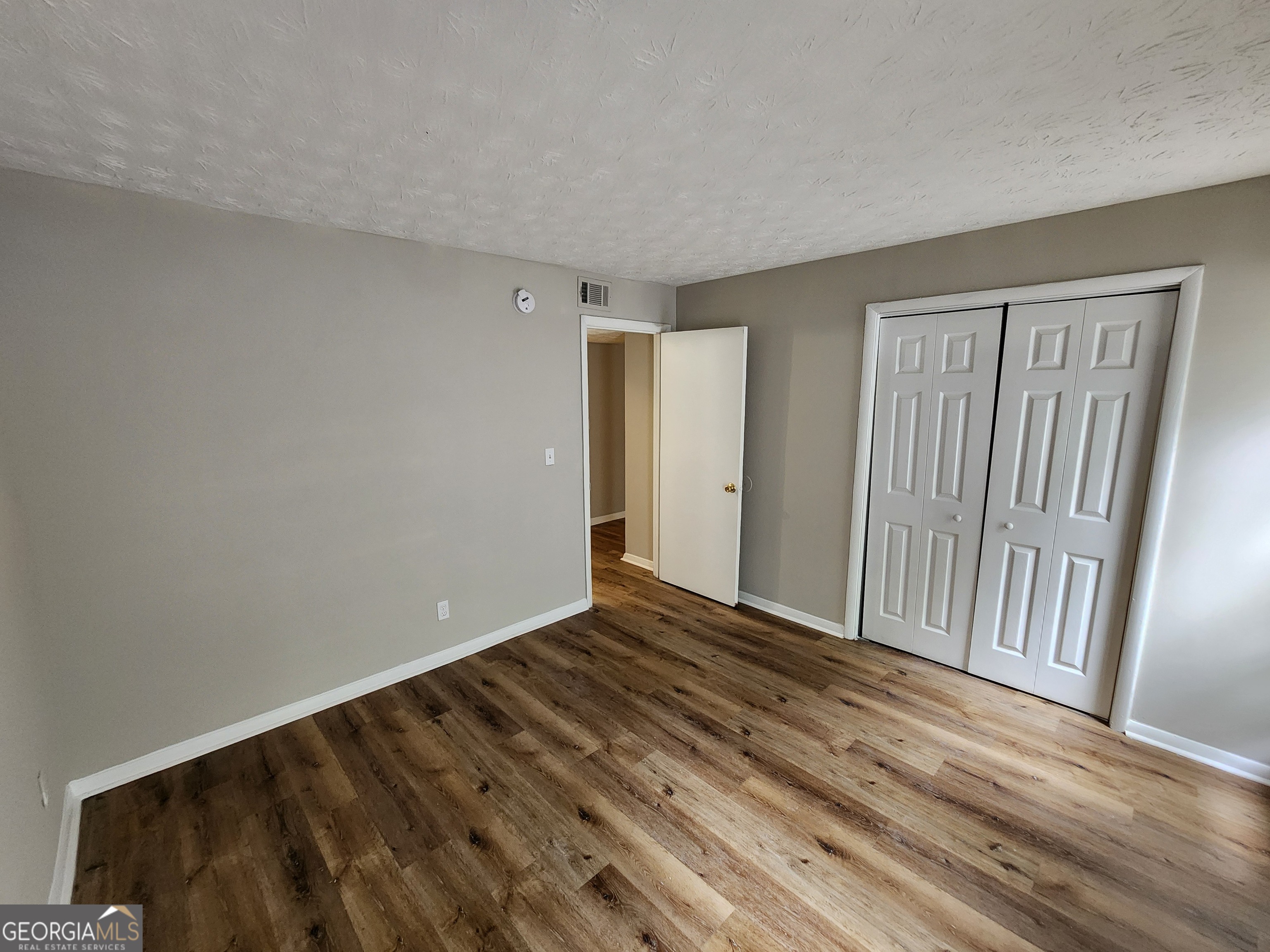 9400 Roberts Drive # D Property Photo 7