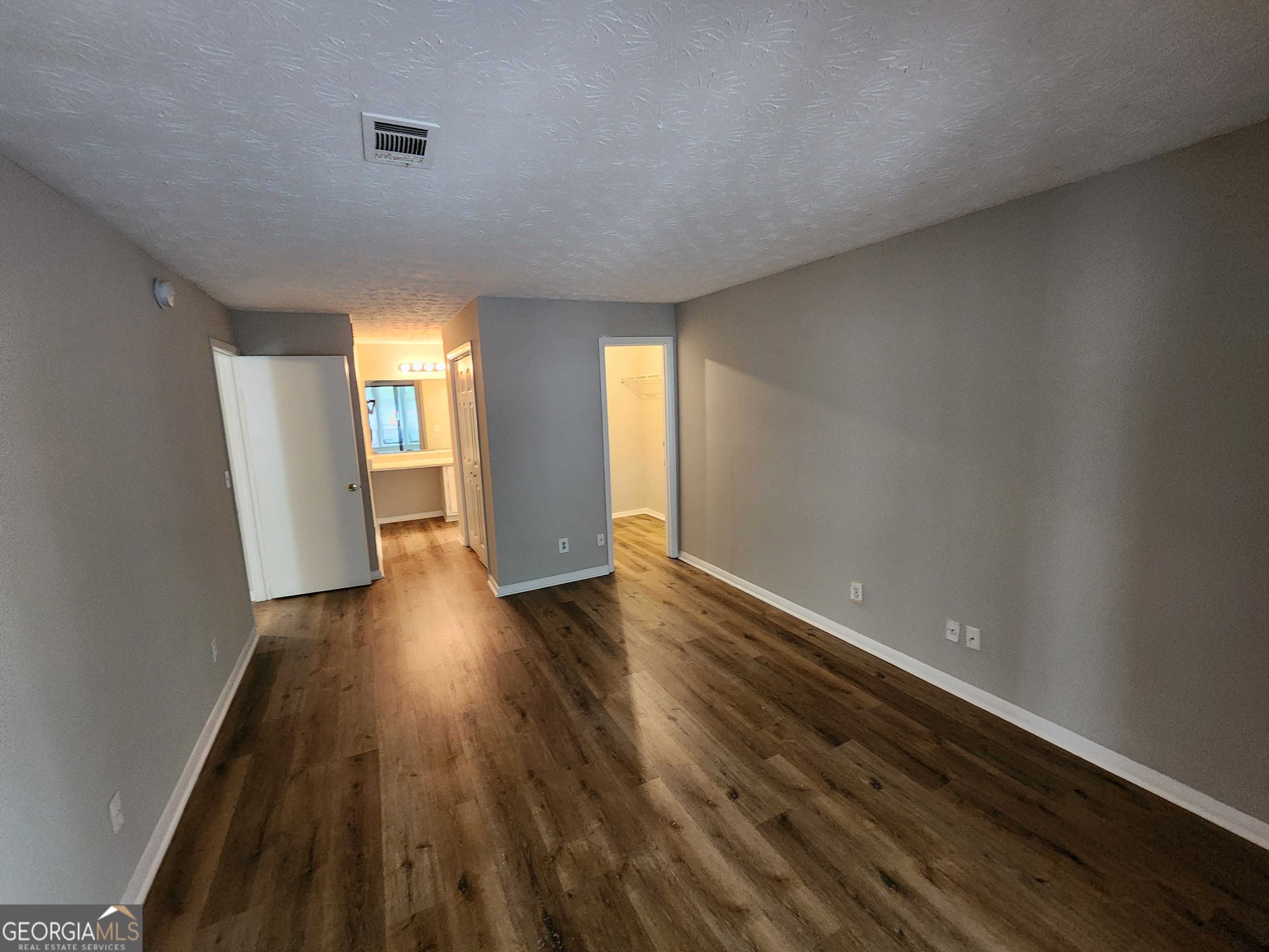 9400 Roberts Drive # D Property Photo 15