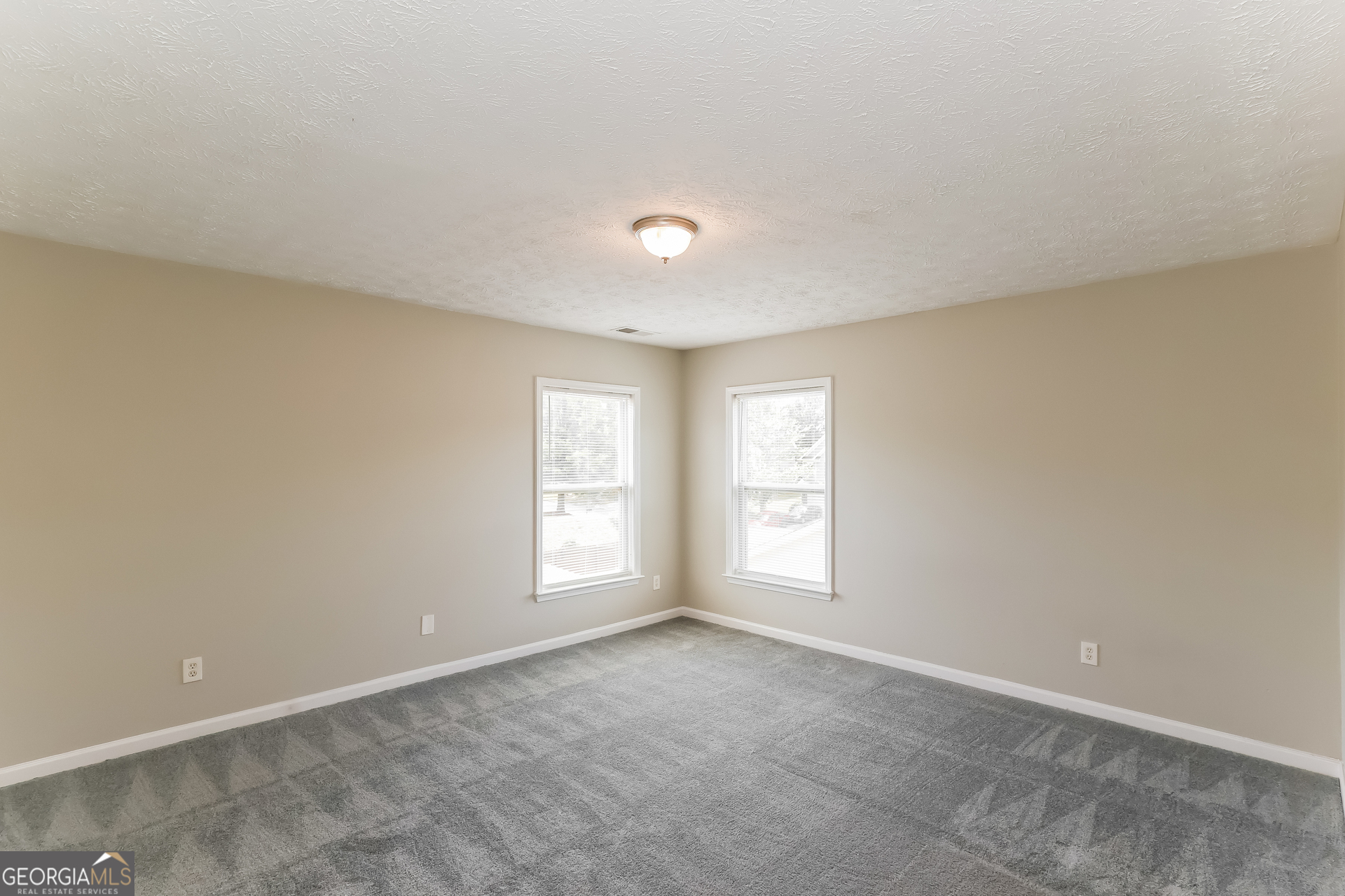 8931 Crestview Circle Property Photo 13