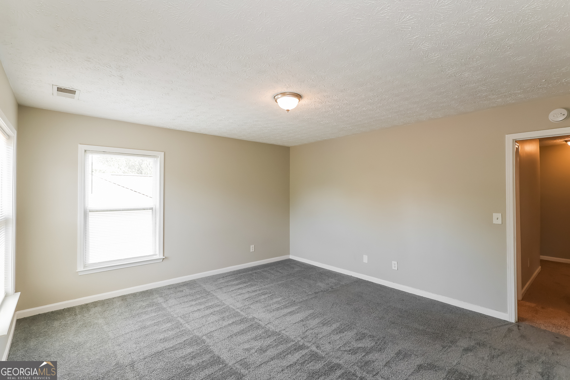 8931 Crestview Circle Property Photo 14