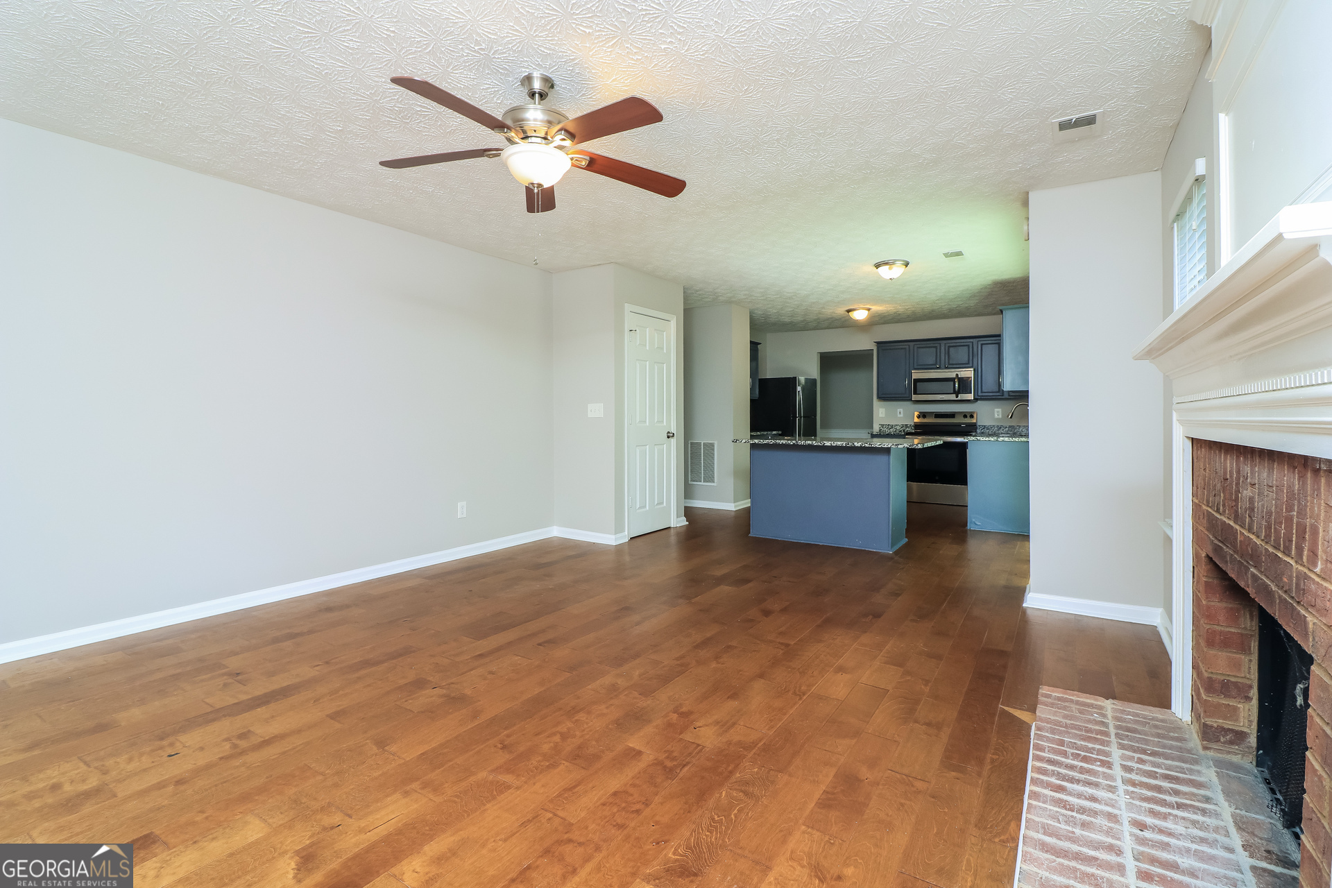 3264 Ashgrove Lane Sw Property Photo 4