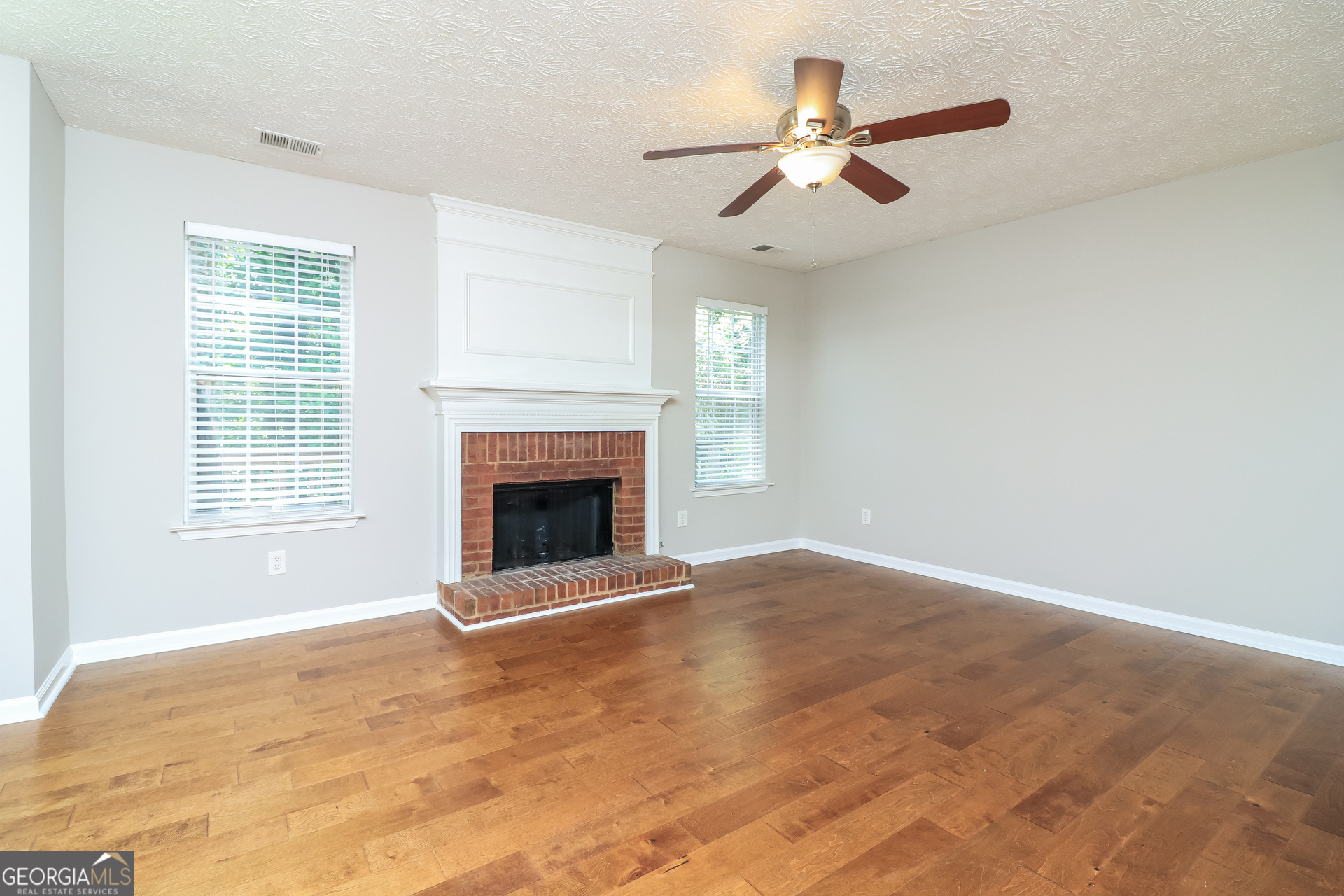3264 Ashgrove Lane Sw Property Photo 5