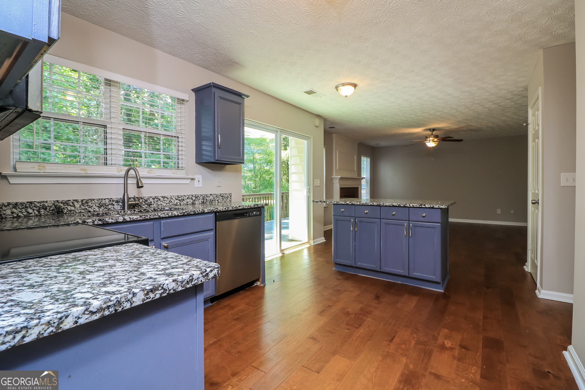 3264 Ashgrove Lane Sw Property Photo 9