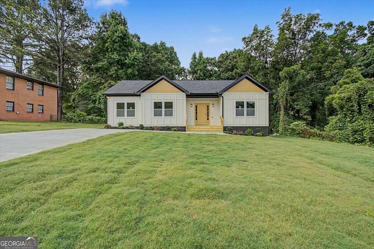 4621 Ashmore Drive Property Photo 4