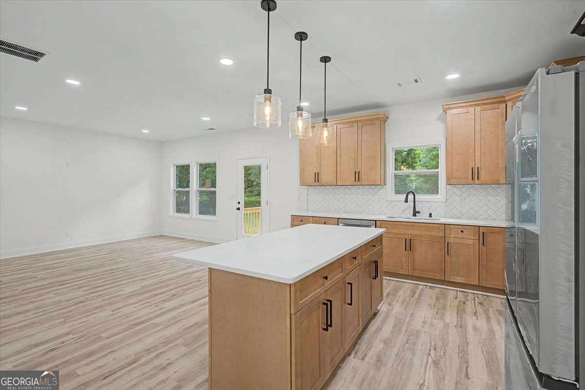 4621 Ashmore Drive Property Photo 12
