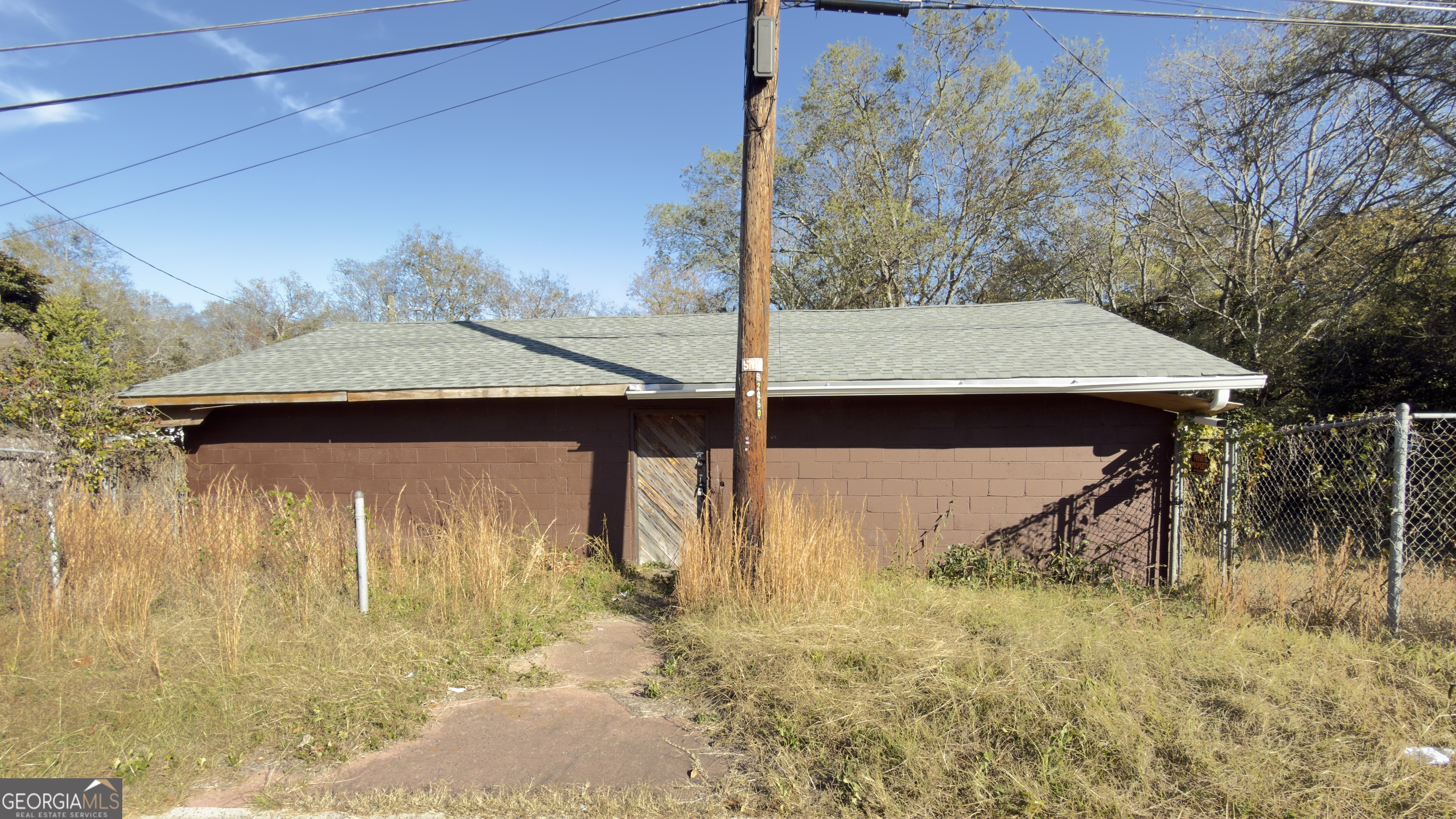 3581 Hollingsworth Road Property Photo 1