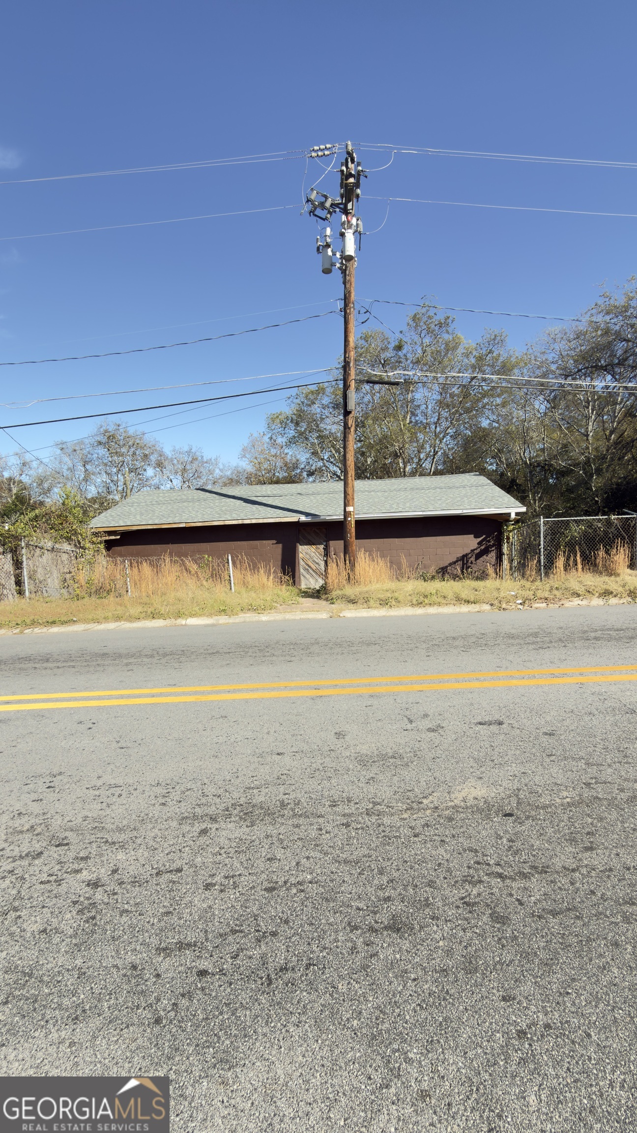 3581 Hollingsworth Road Property Photo 5