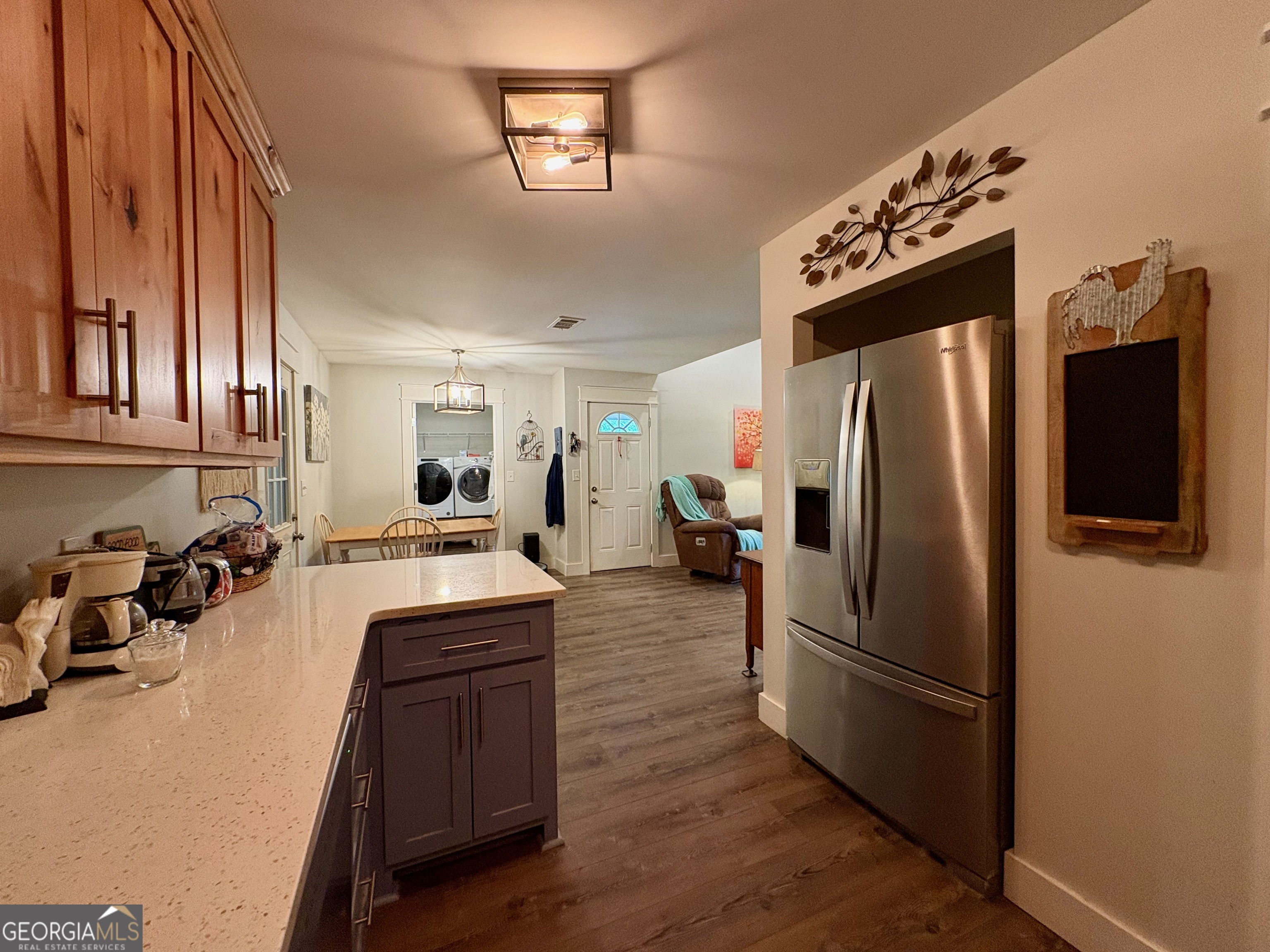 323 Giles Road Property Photo 6