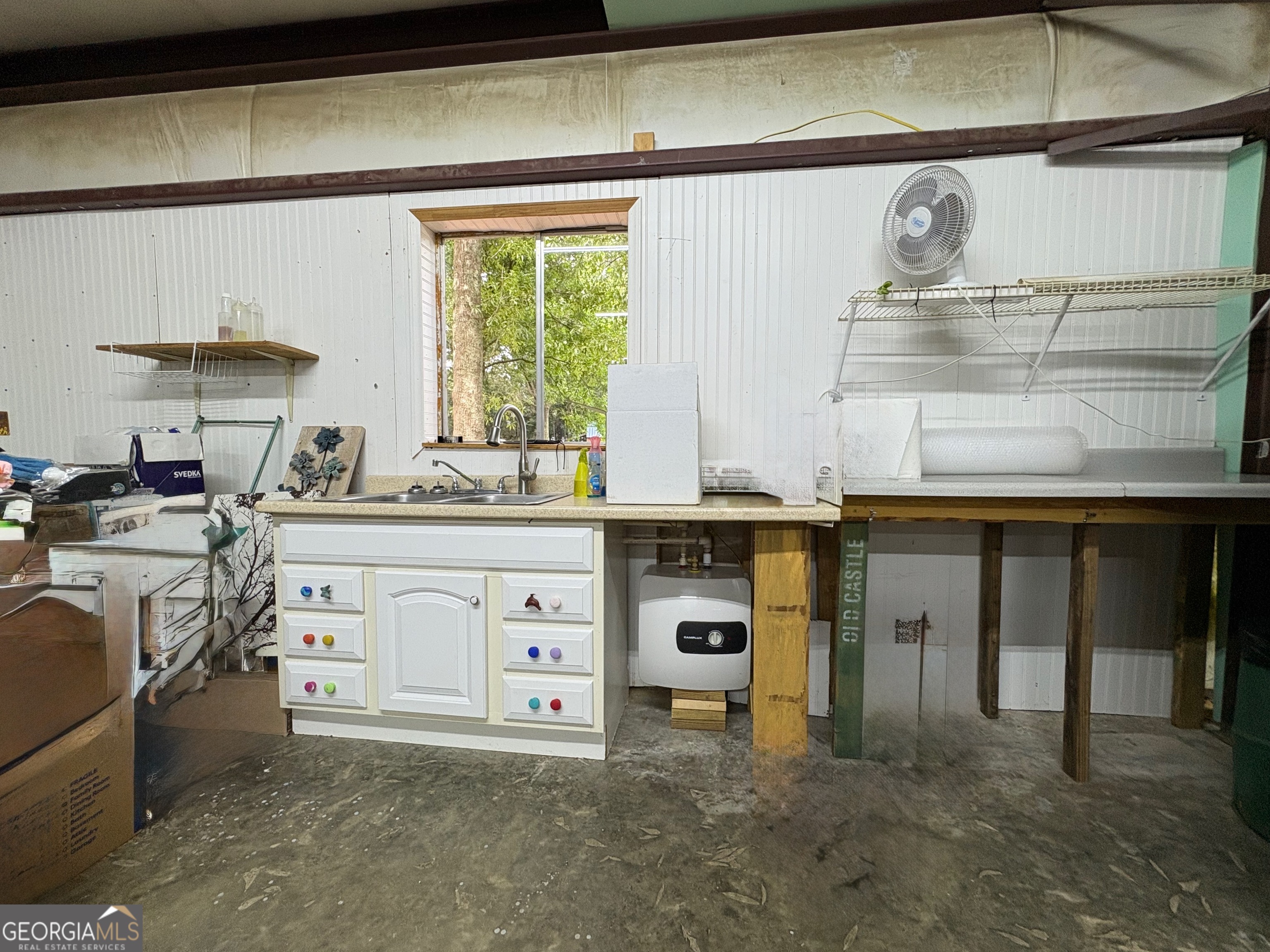 323 Giles Road Property Photo 23