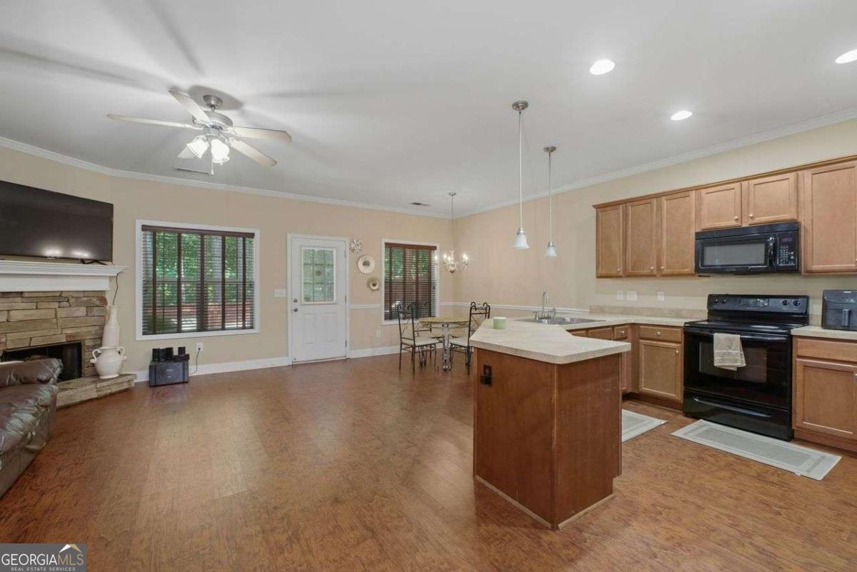 155 Linton Drive Property Photo 8