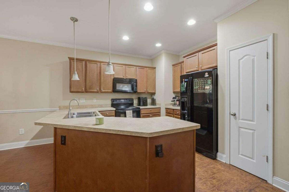155 Linton Drive Property Photo 9