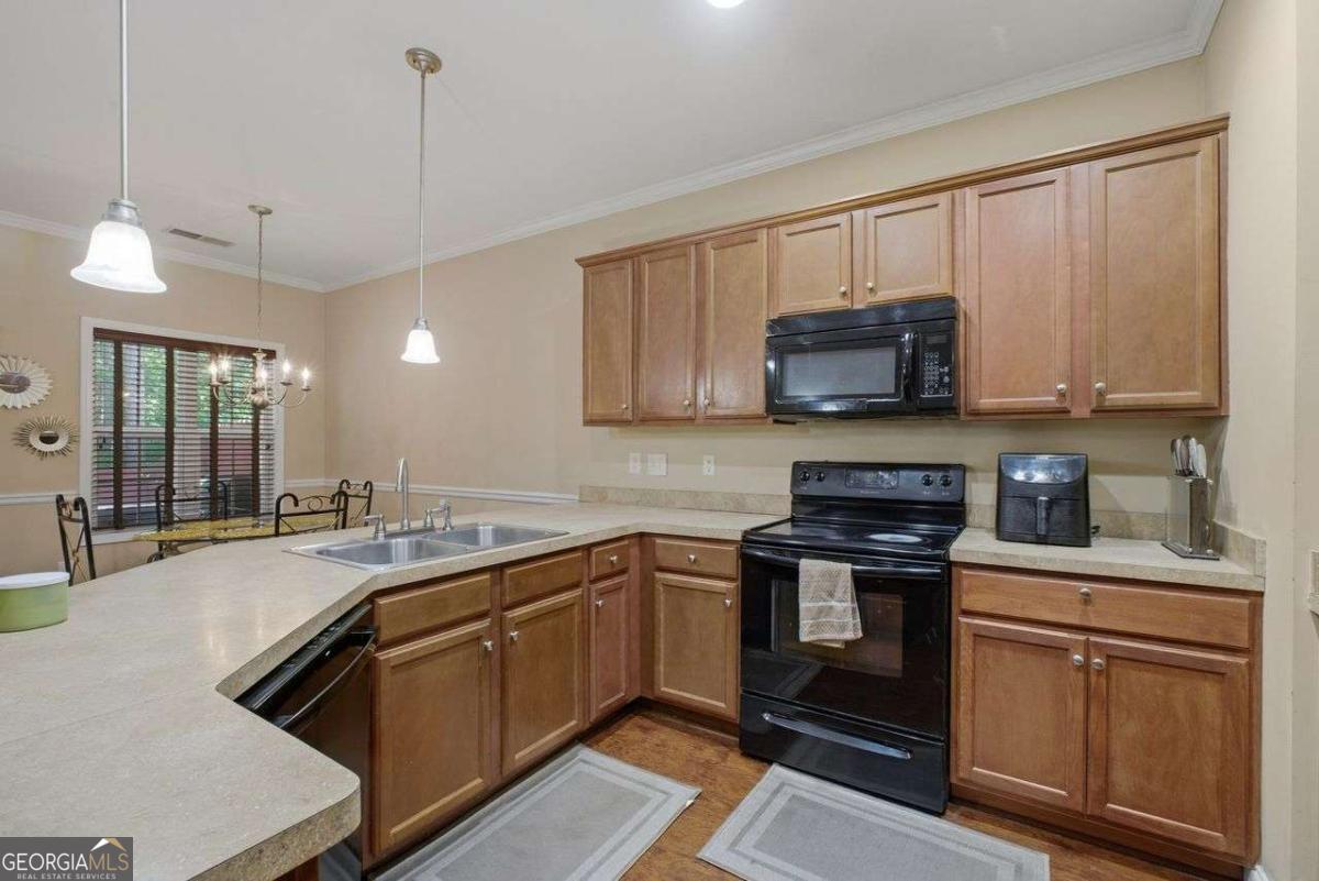 155 Linton Drive Property Photo 11