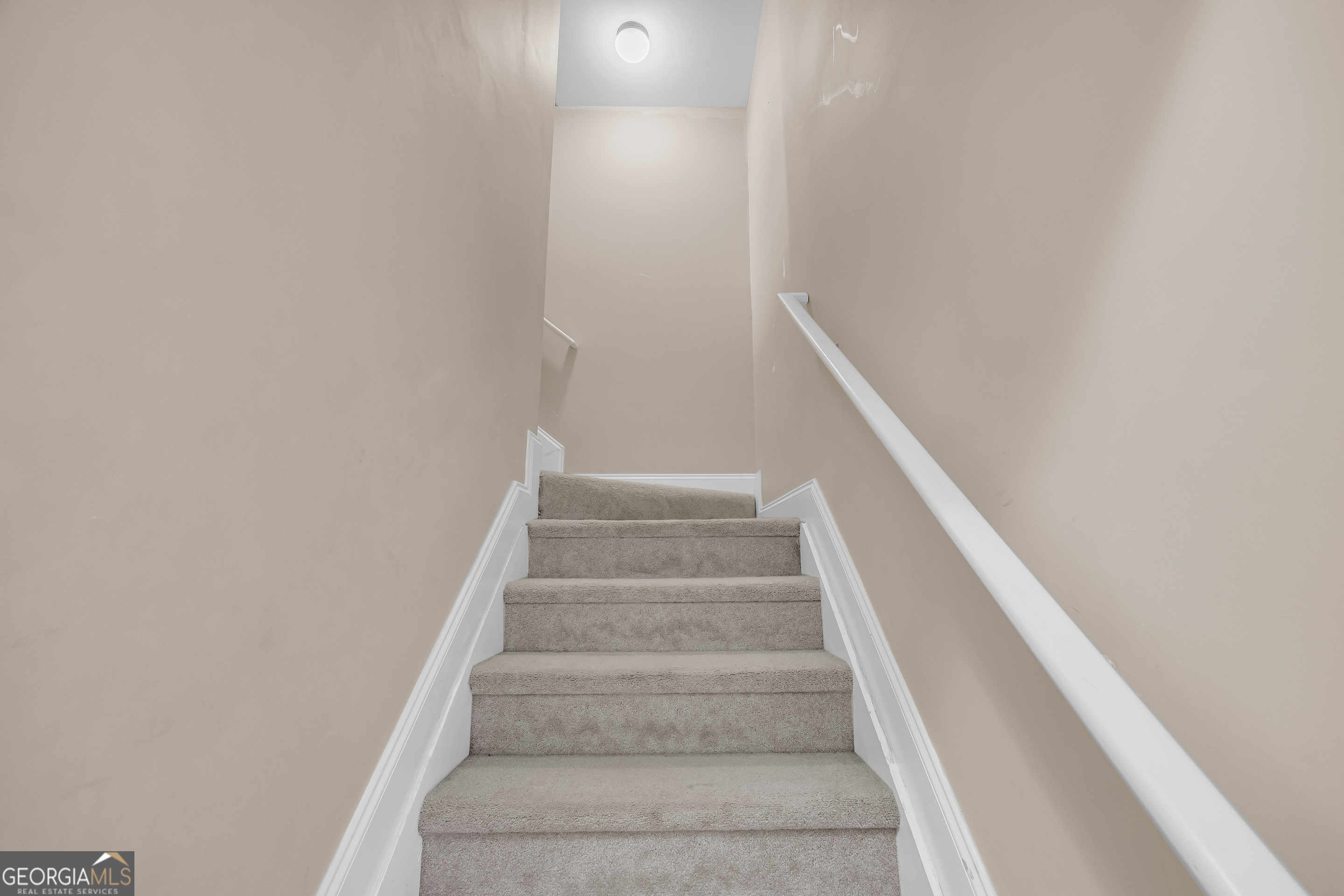 752 Jefferson Boulevard Property Photo 23