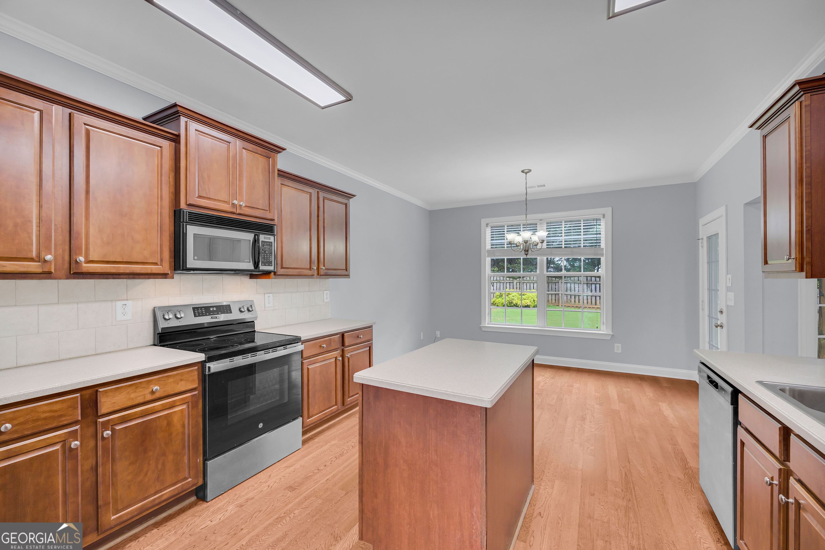 752 Jefferson Boulevard Property Photo 39