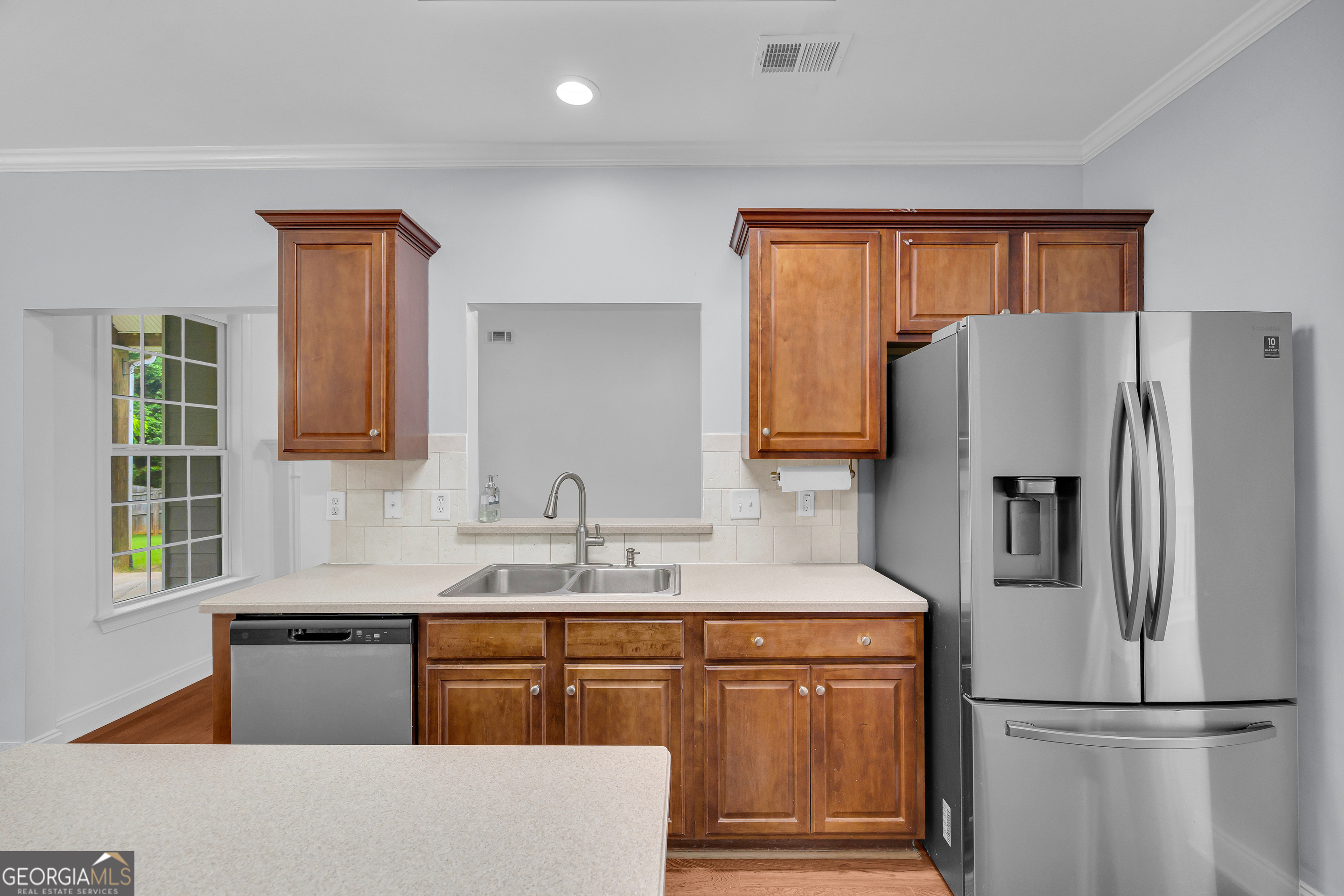 752 Jefferson Boulevard Property Photo 41