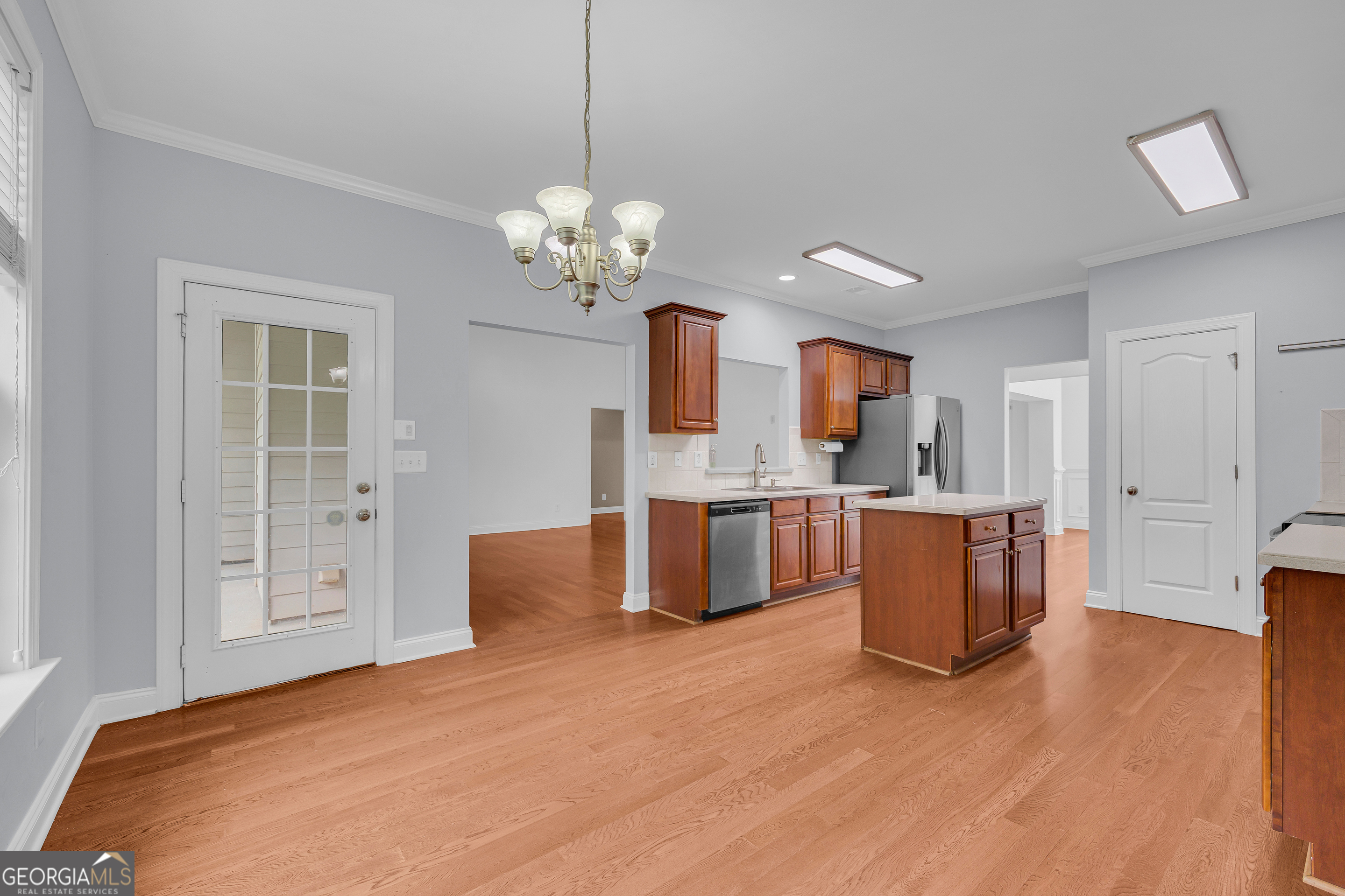 752 Jefferson Boulevard Property Photo 46