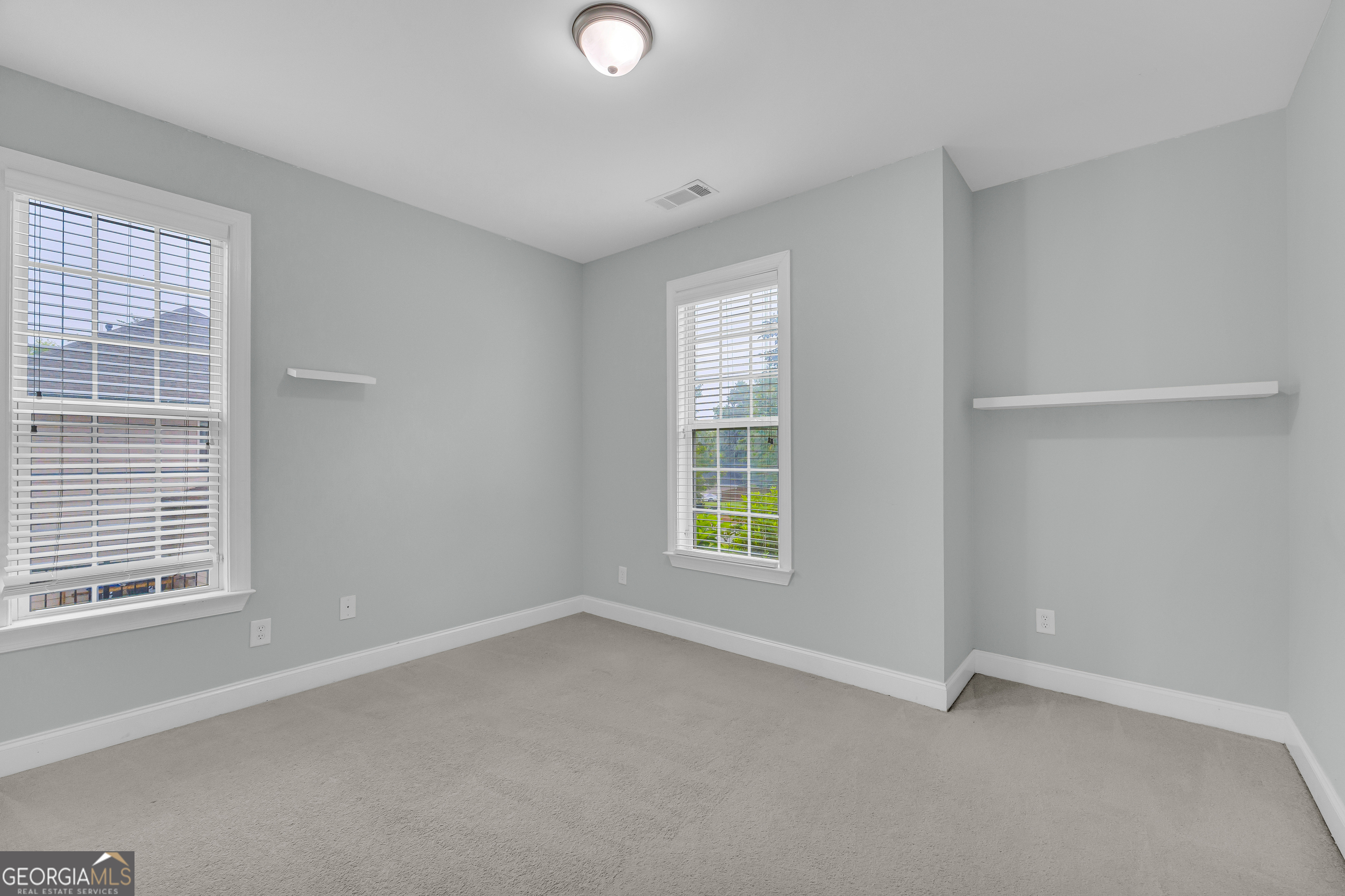 752 Jefferson Boulevard Property Photo 52
