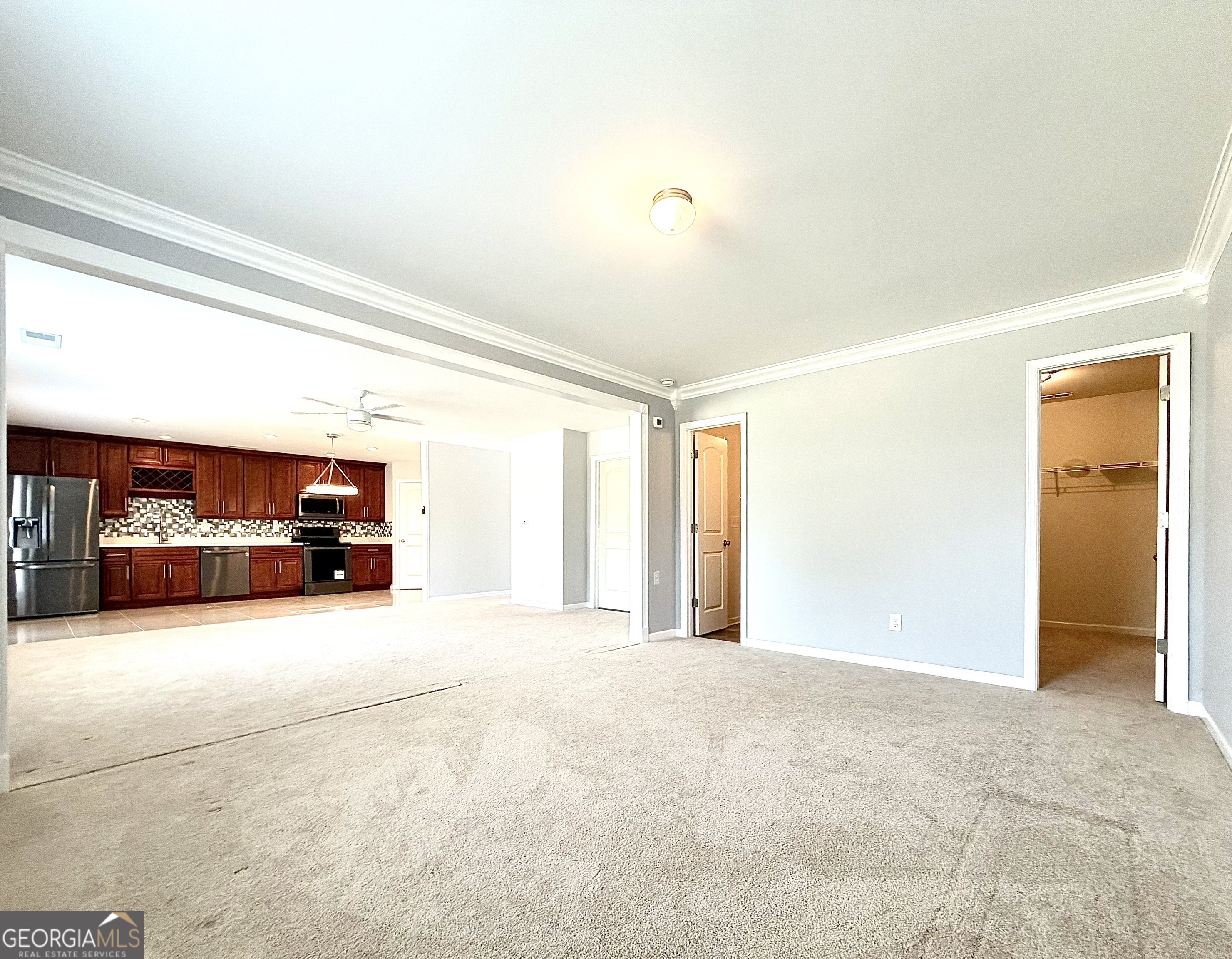 964 Compass Drive Property Photo 3