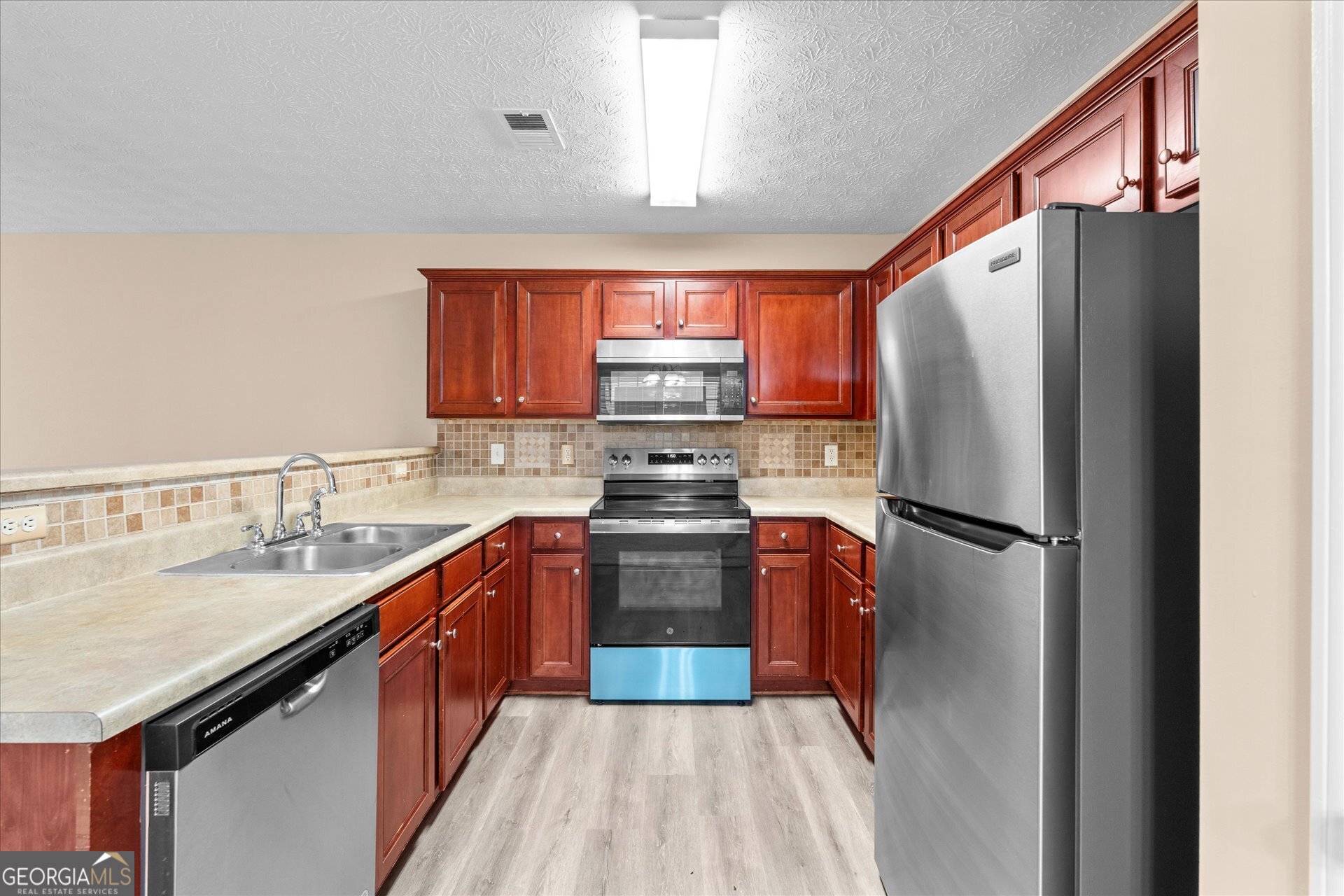 138 Alton Circle Property Photo 15