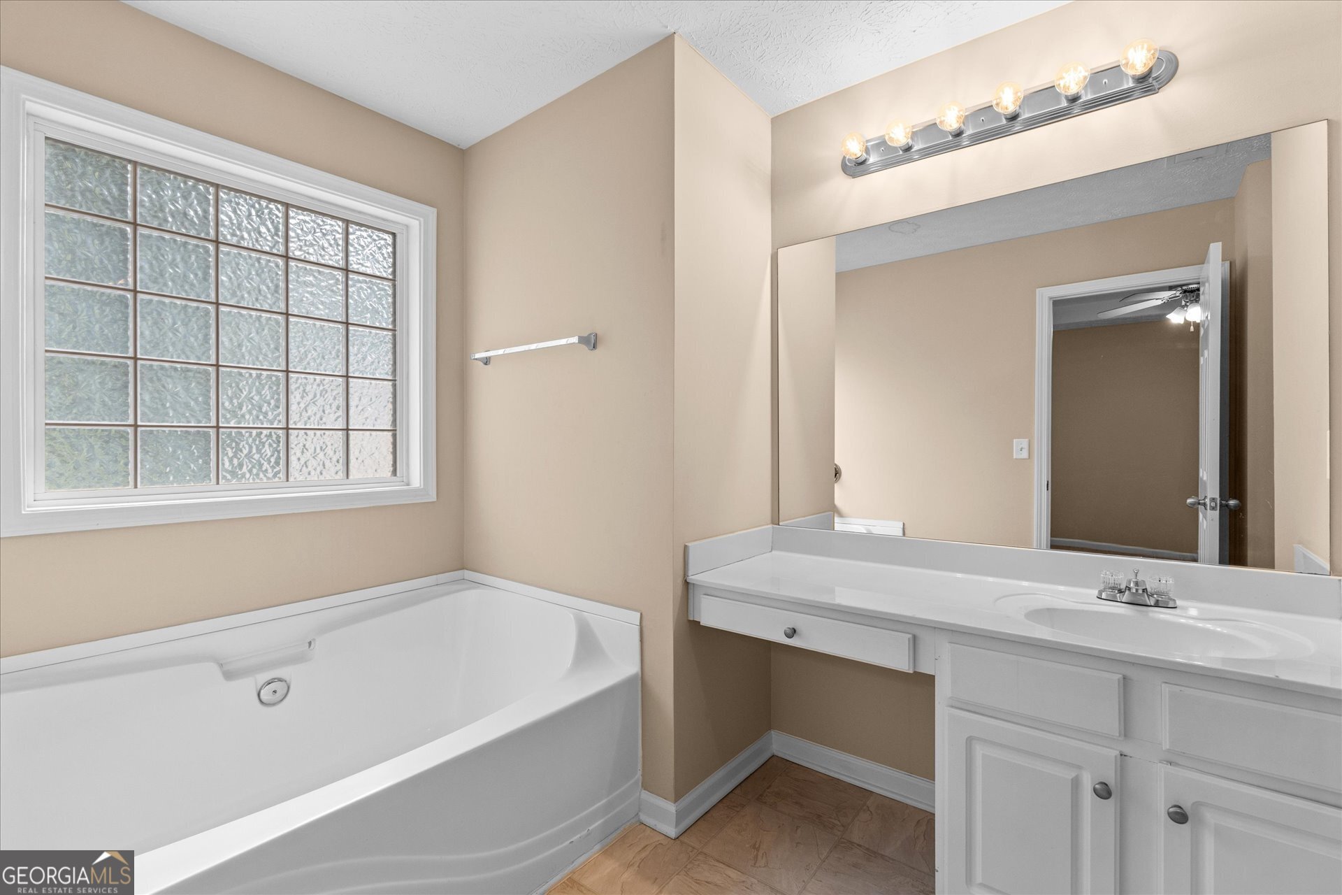 138 Alton Circle Property Photo 22