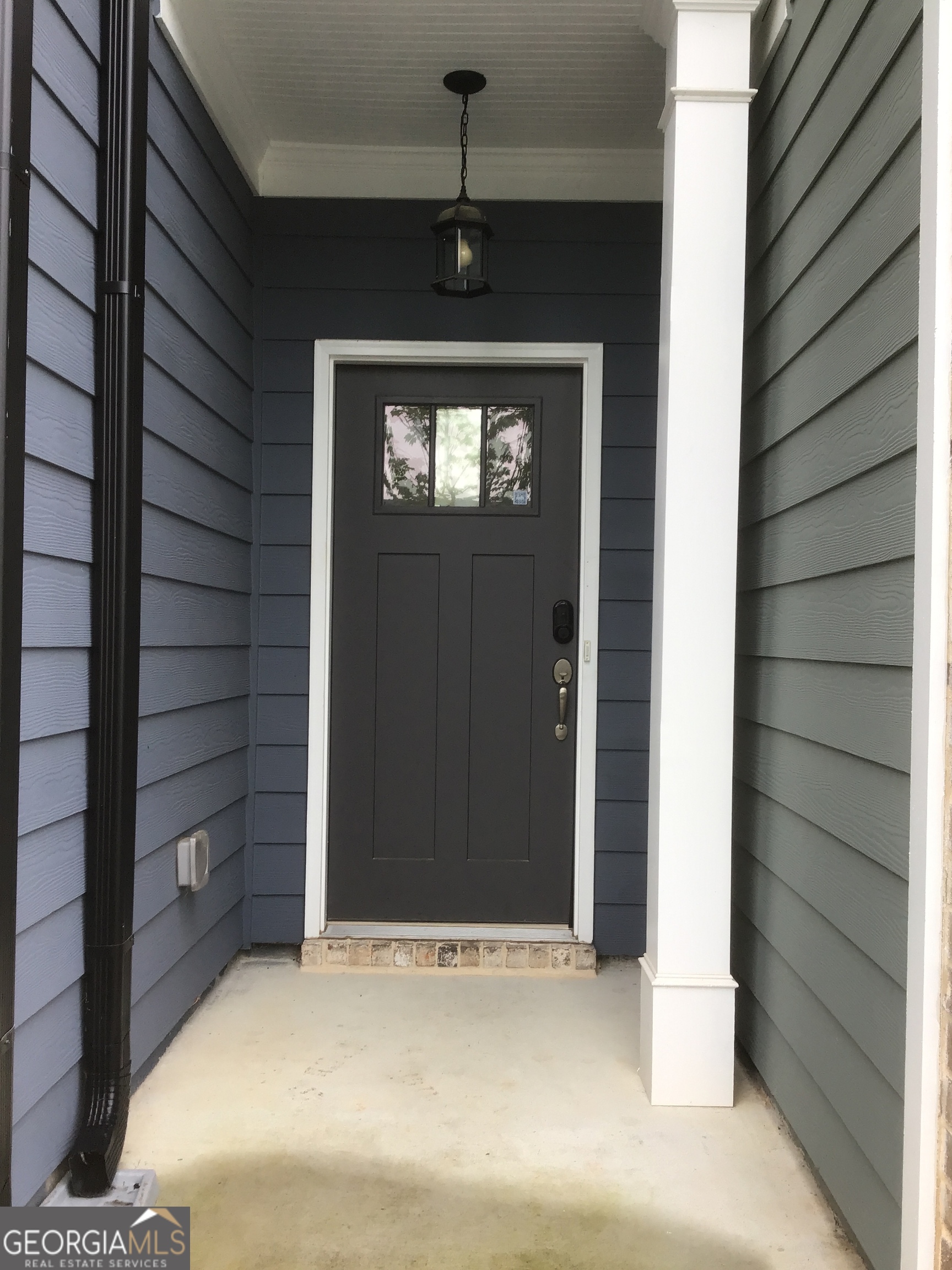 5583 Hislop Lane Property Photo 2