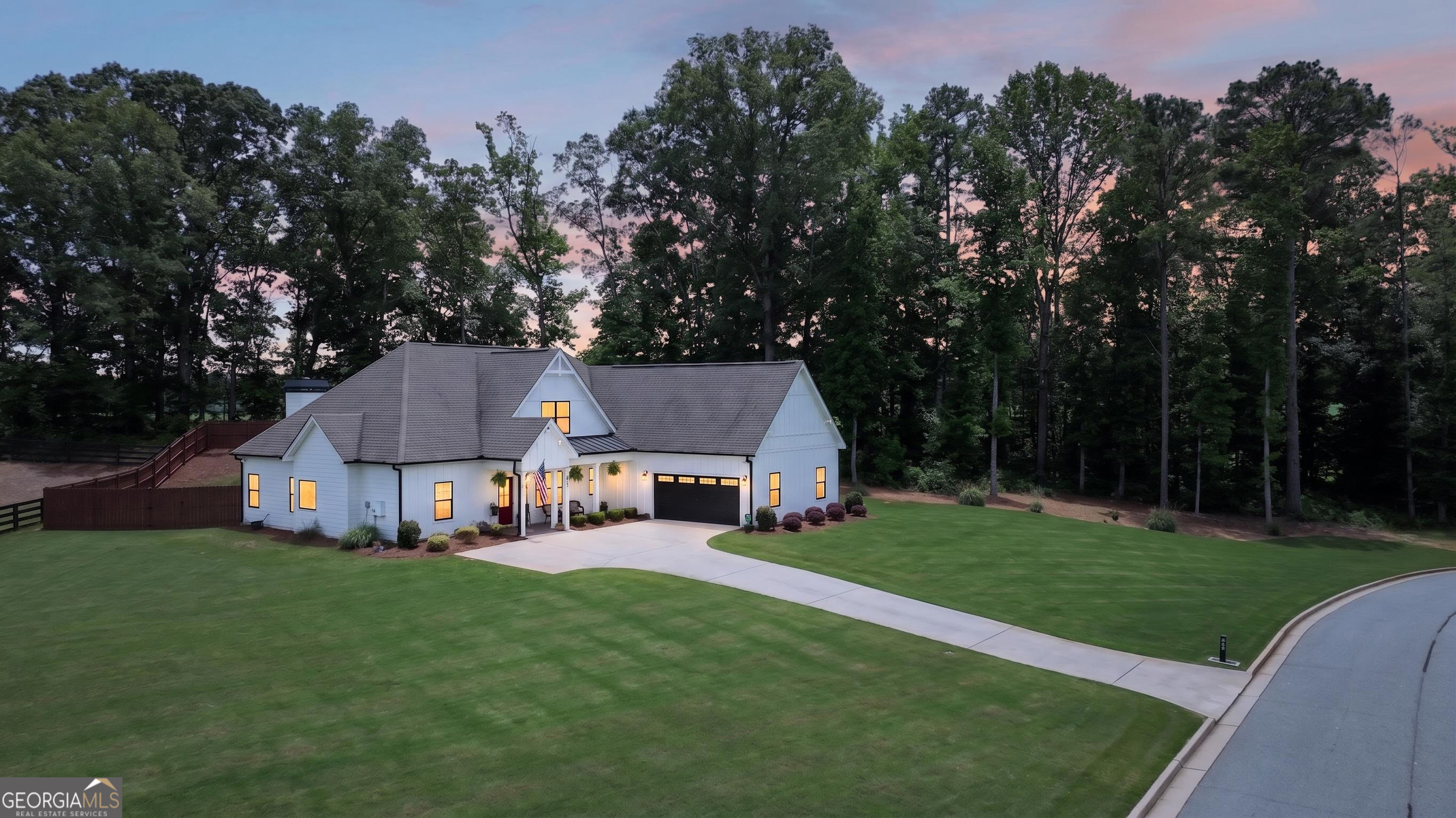 55 Mill Creek Drive Property Photo 1