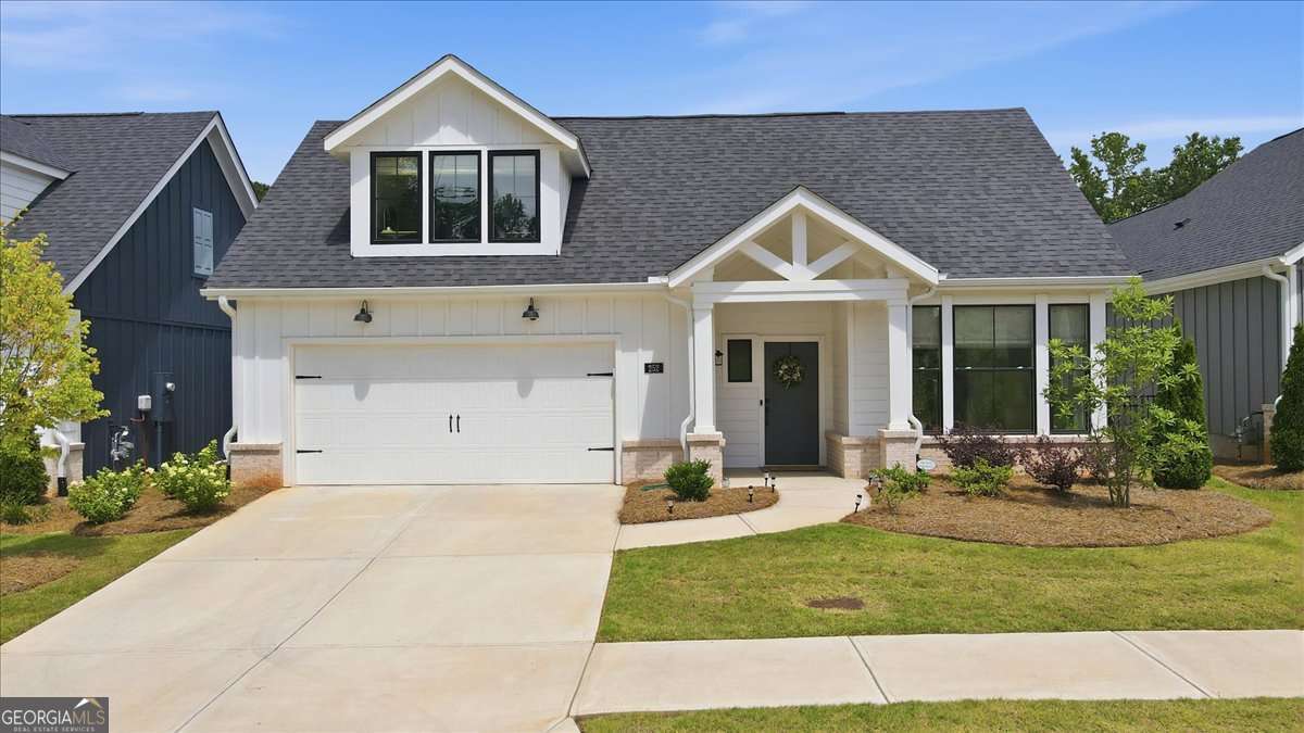 252 Persimmon Drive Property Photo 1