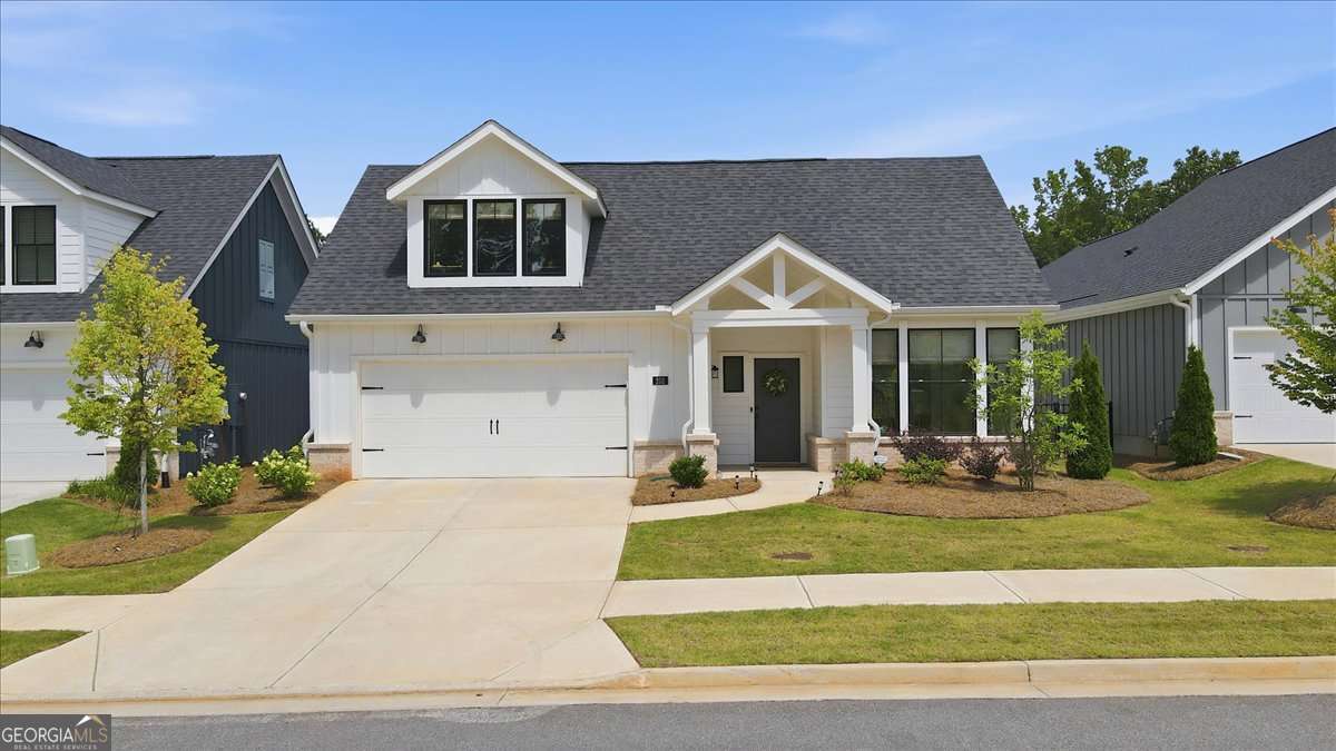 252 Persimmon Drive Property Photo 2