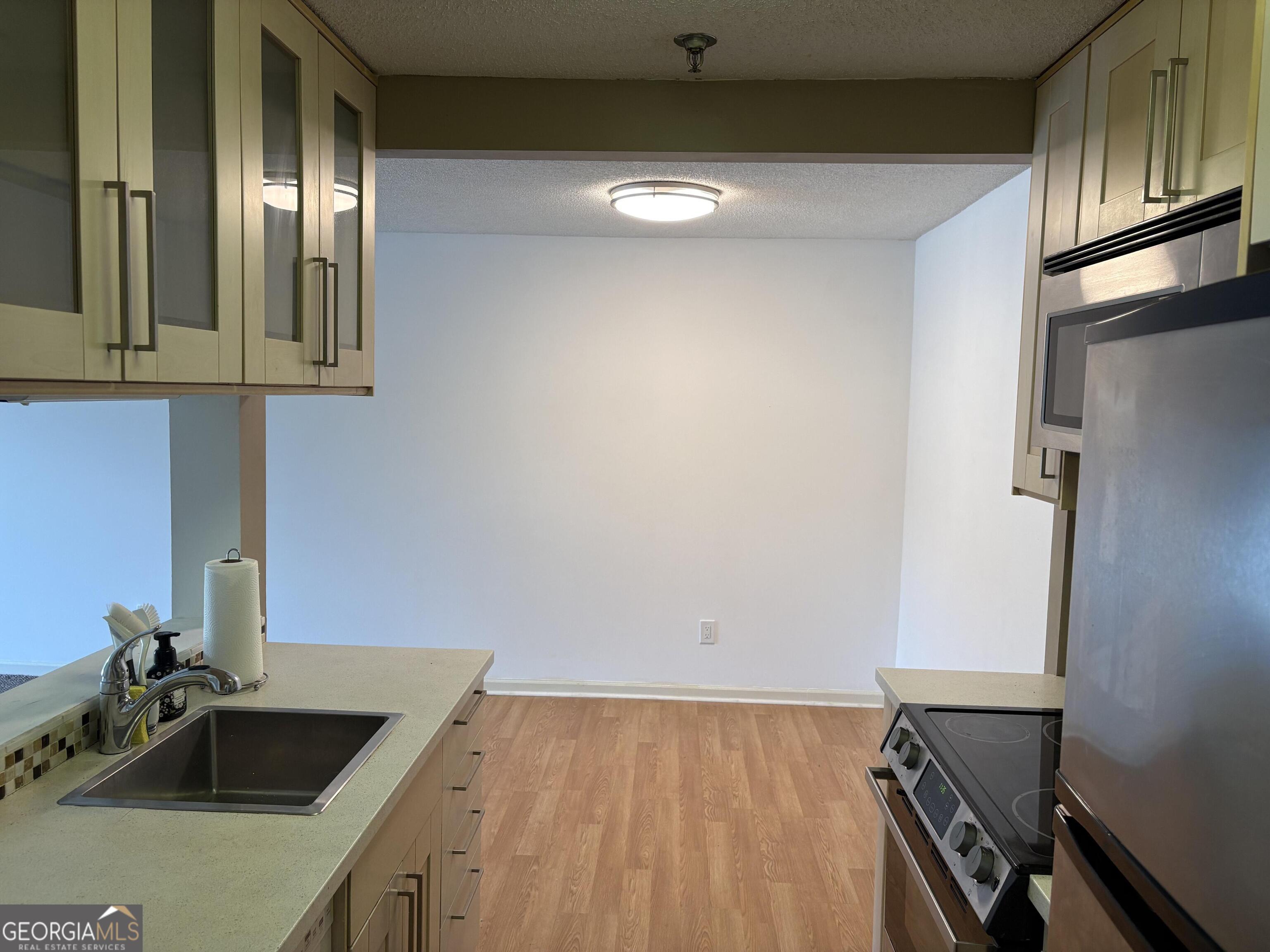 300 Johnson Ferry Road Ne # B311 Property Photo 8