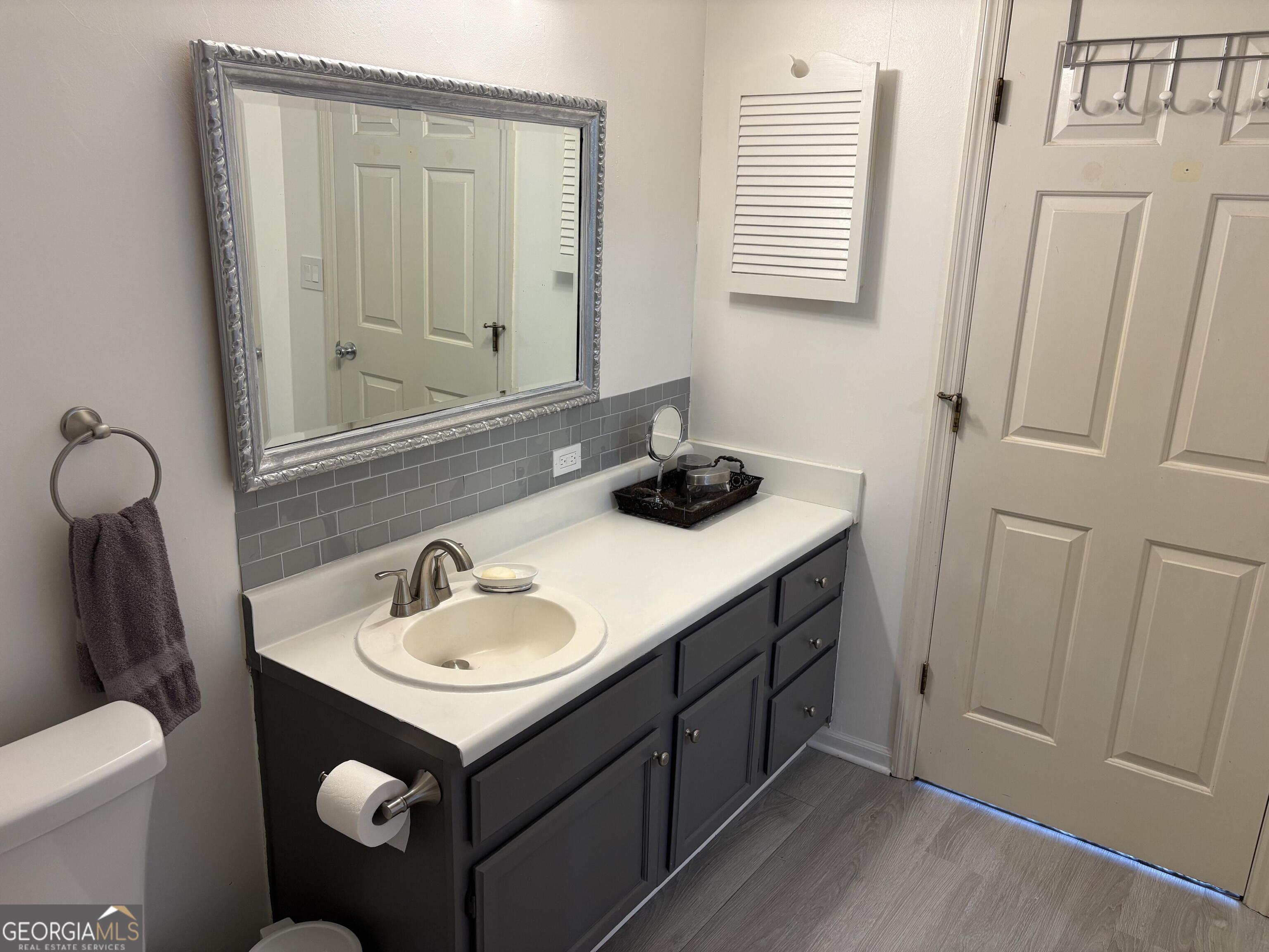 300 Johnson Ferry Road Ne # B311 Property Photo 9