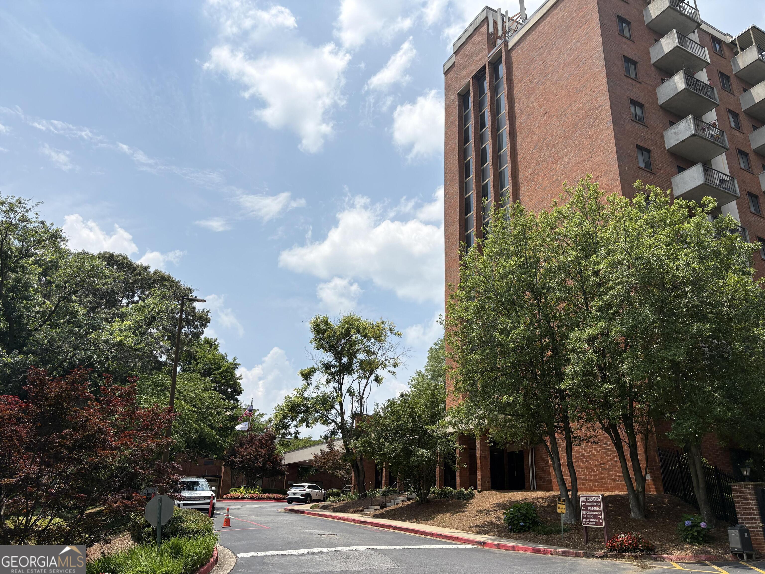 300 Johnson Ferry Road Ne # B311 Property Photo 17