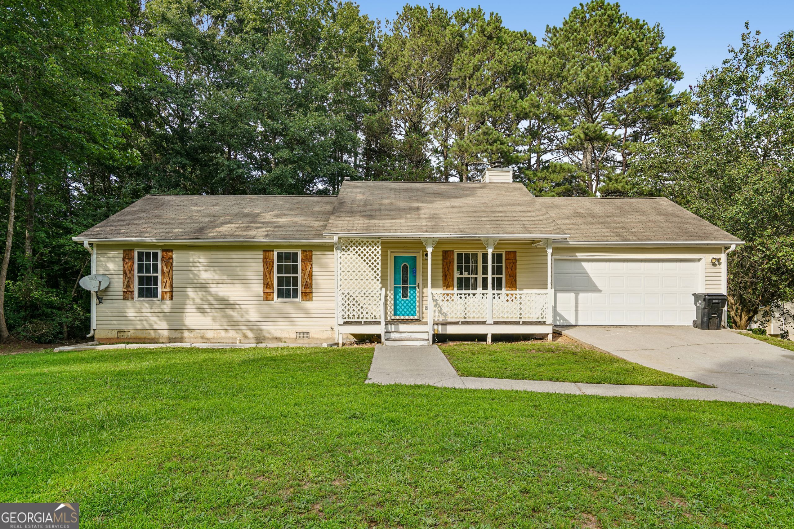 301 Madeline Way Property Photo 1