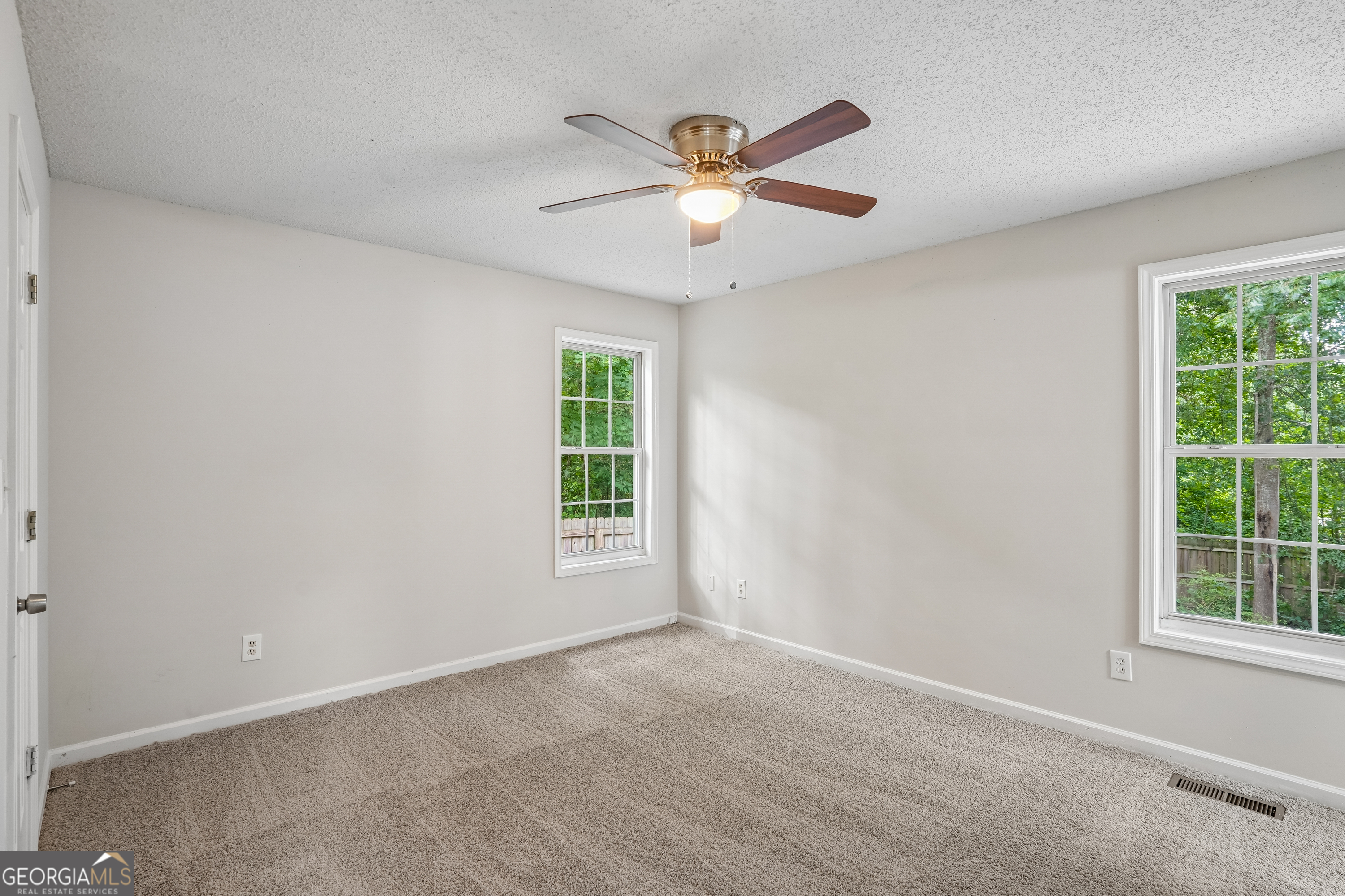 301 Madeline Way Property Photo 11