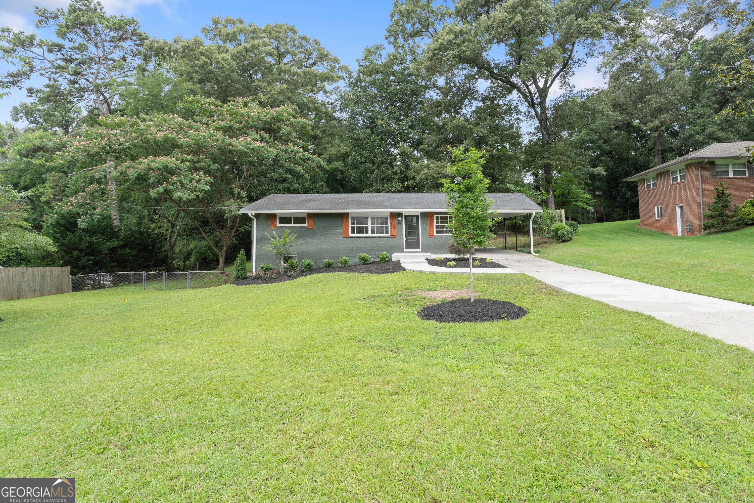 2324 Elmwood Circle Se Property Photo 1