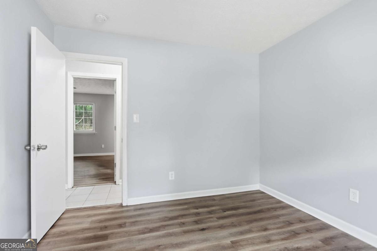 5202 Scarbrough Lane Property Photo 17