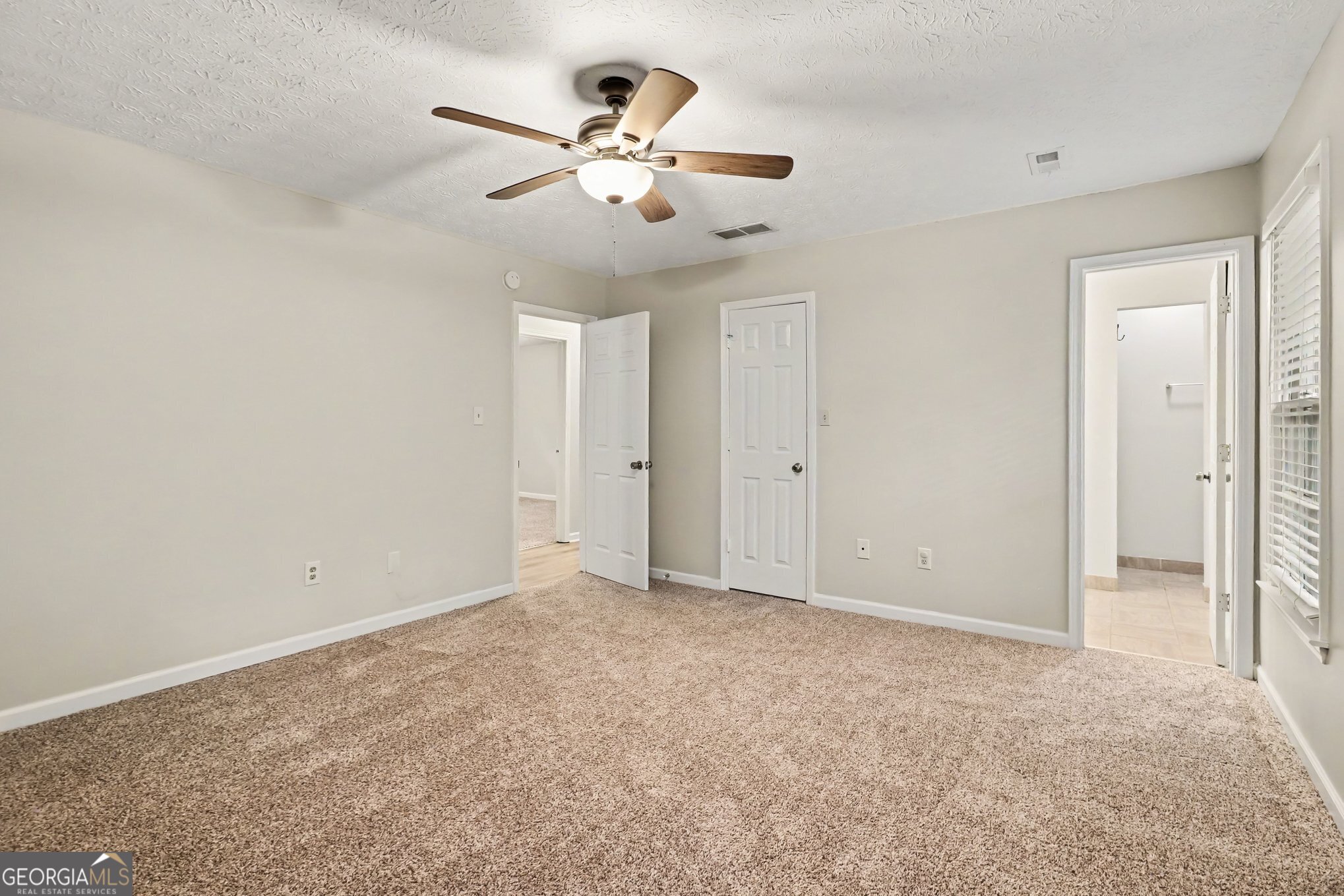 160 Vineyards Drive Property Photo 10