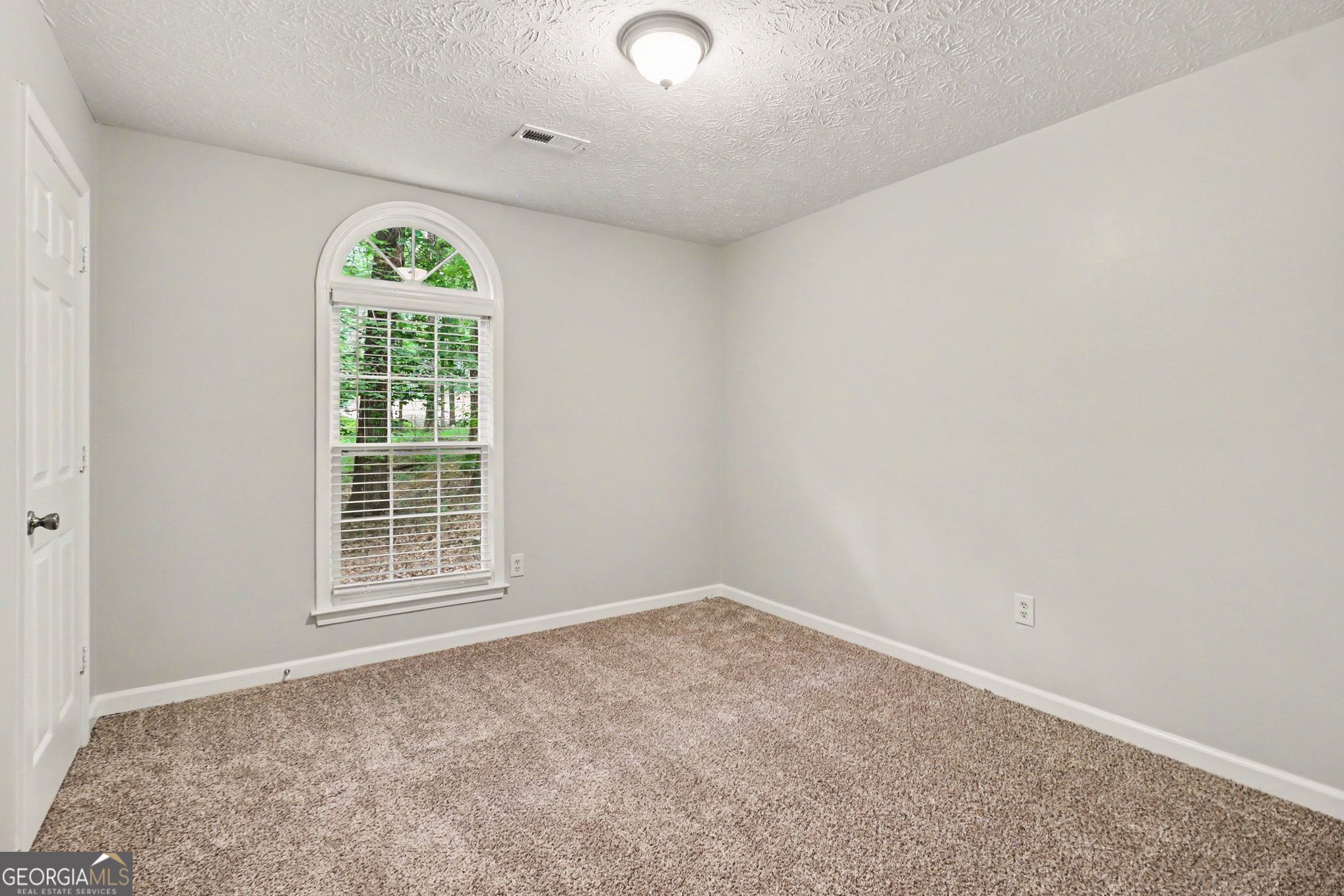 160 Vineyards Drive Property Photo 11