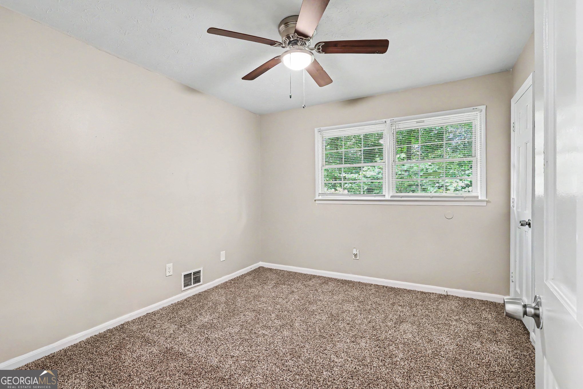 3348 Goldenchain Drive Property Photo 24