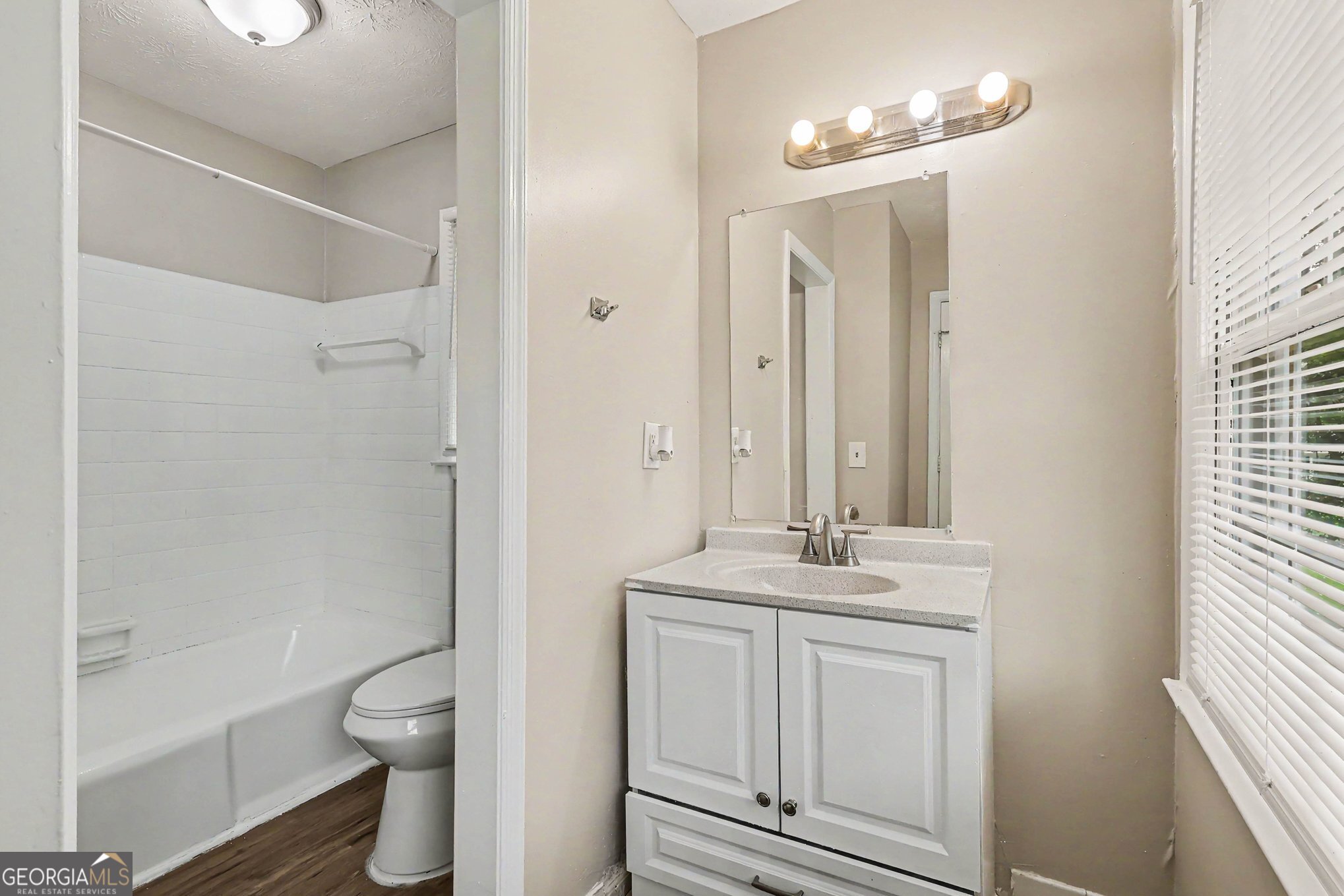 3348 Goldenchain Drive Property Photo 28
